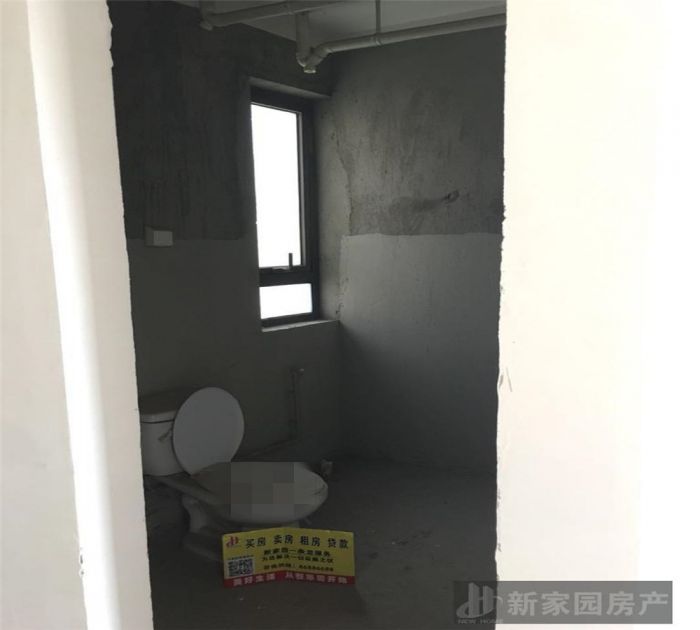 华强城 3室2厅1卫 118m&sup2;