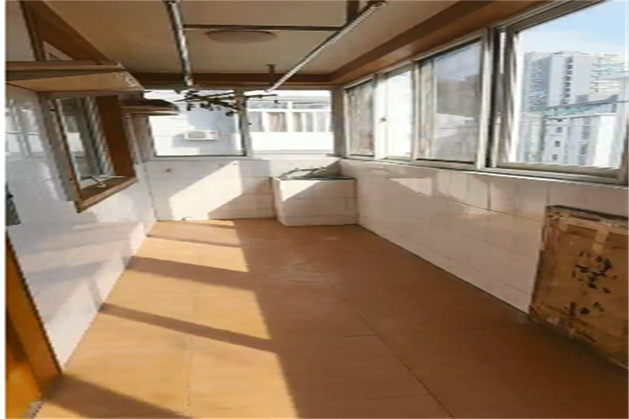 濠西园 3室1厅1卫 138m&sup2;