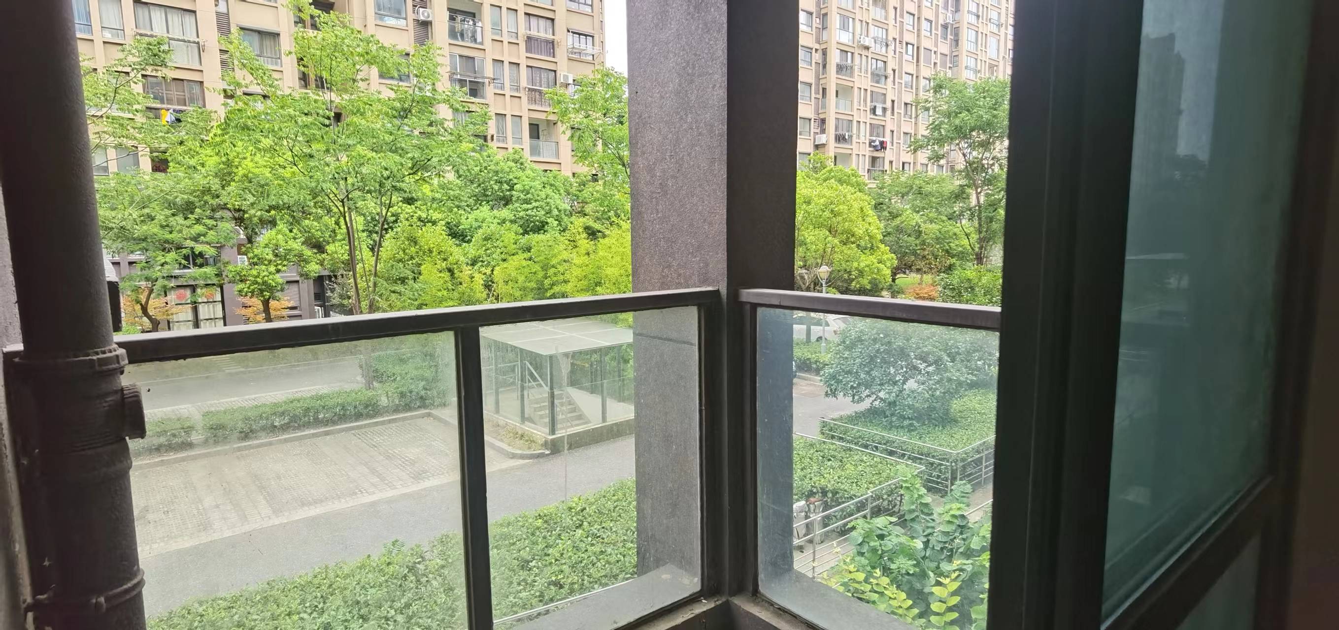 仁和景苑 3室2厅2卫 139.85m&sup2;
