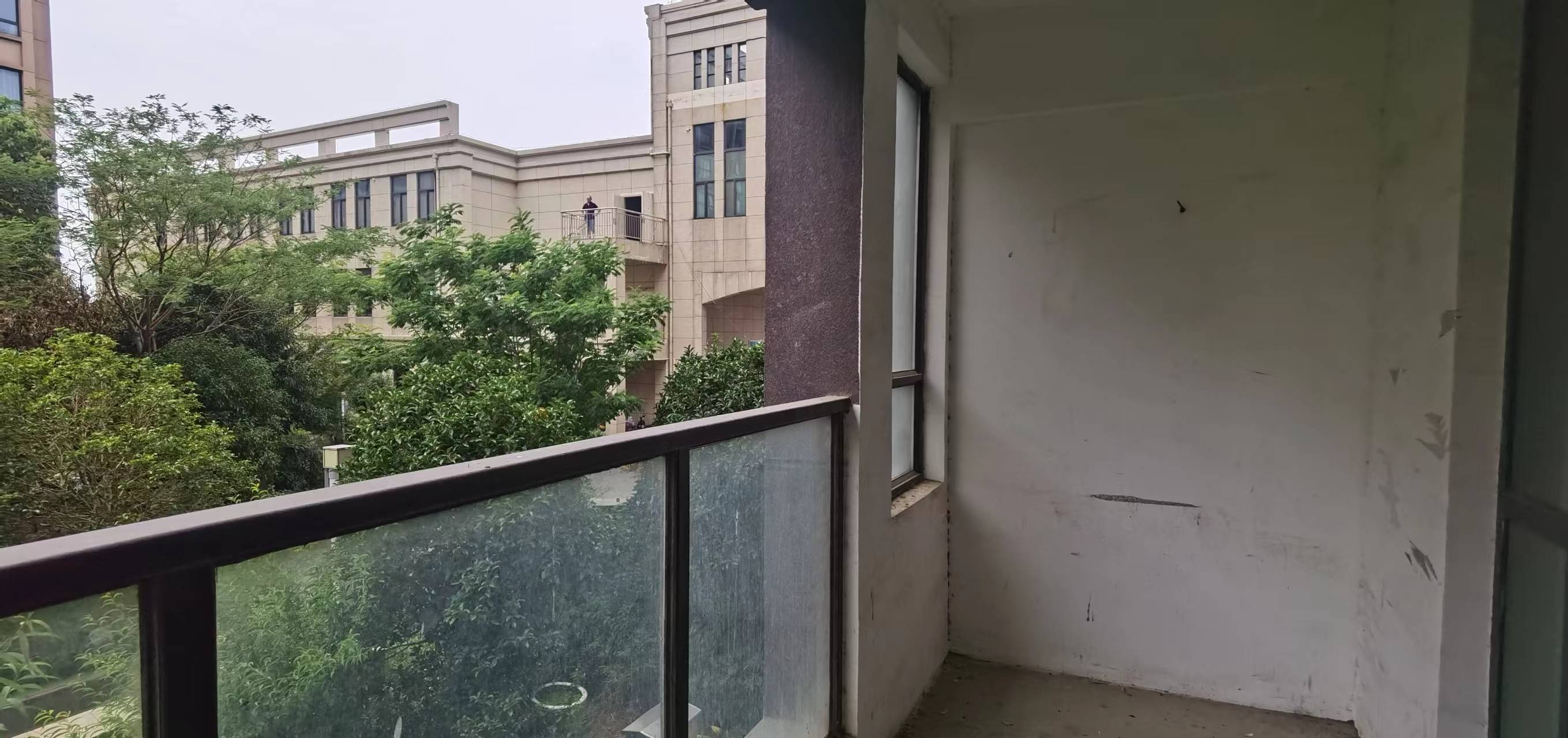 仁和景苑 3室2厅2卫 139.85m&sup2;