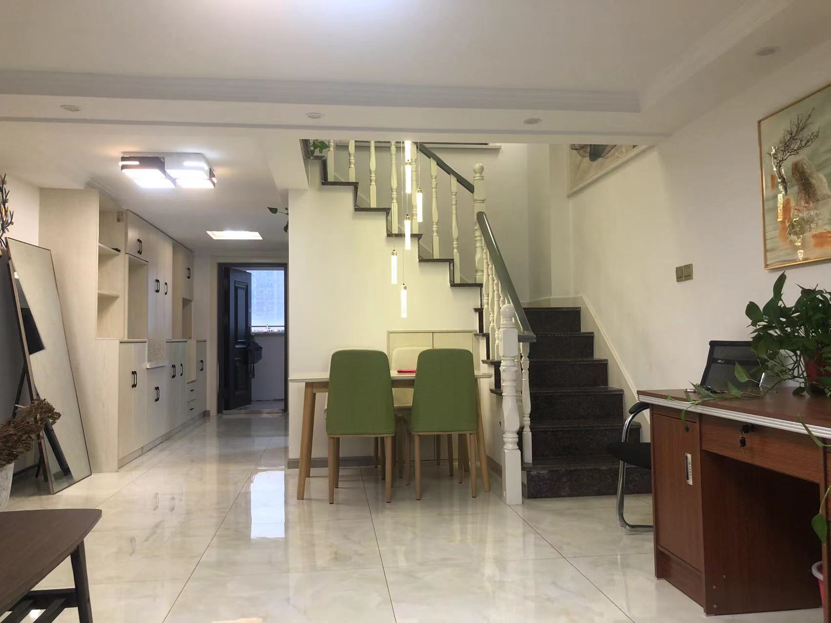 金海岸国际广场 2室2厅1卫 71.49m&sup2;