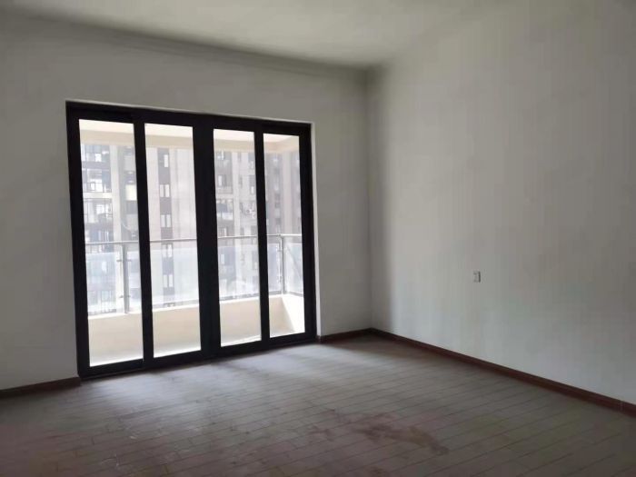 碧桂园时代悦城 5室2厅2卫 270m&sup2;