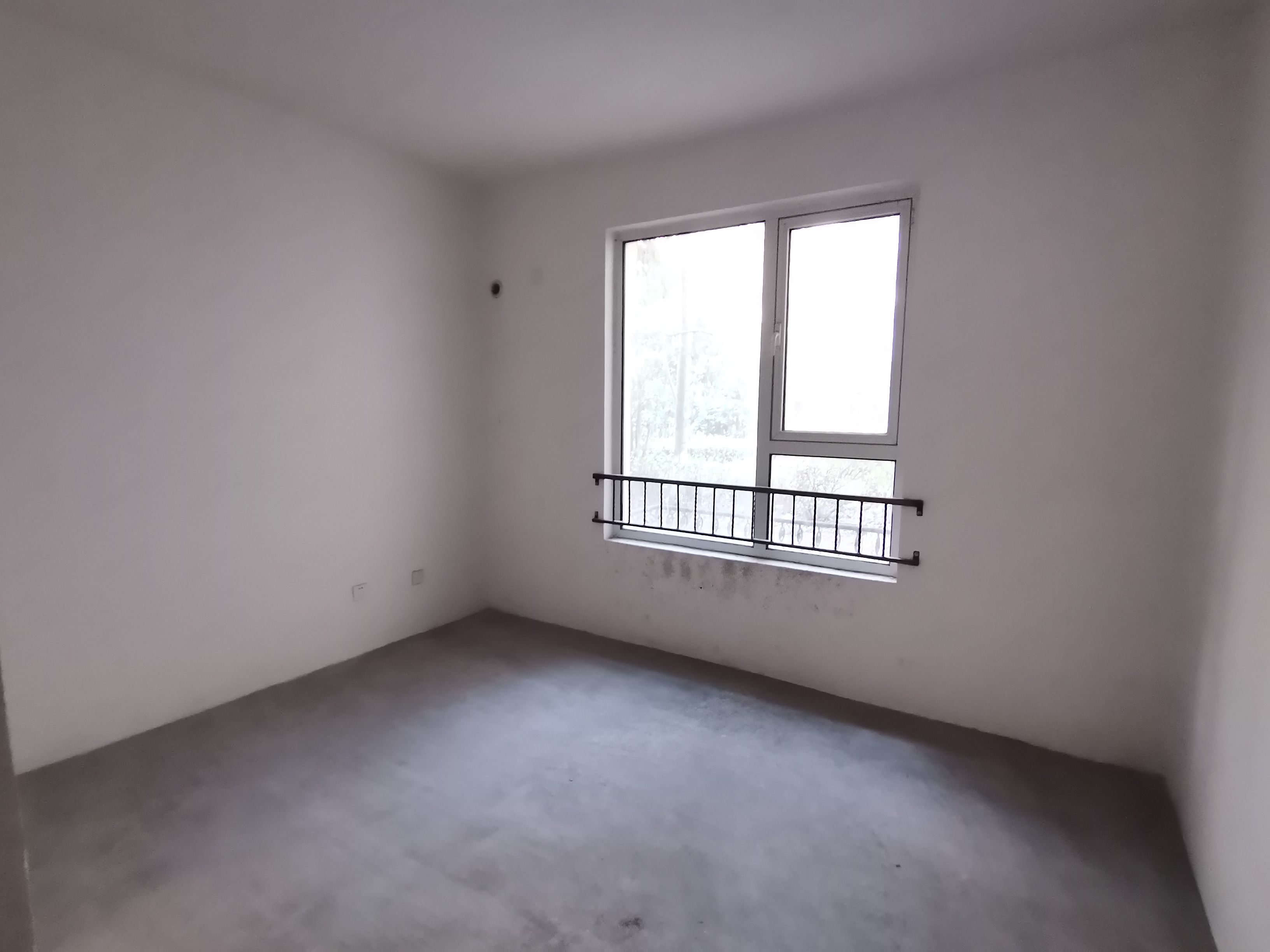军山花园 4室2厅3卫 187.75m&sup2;
