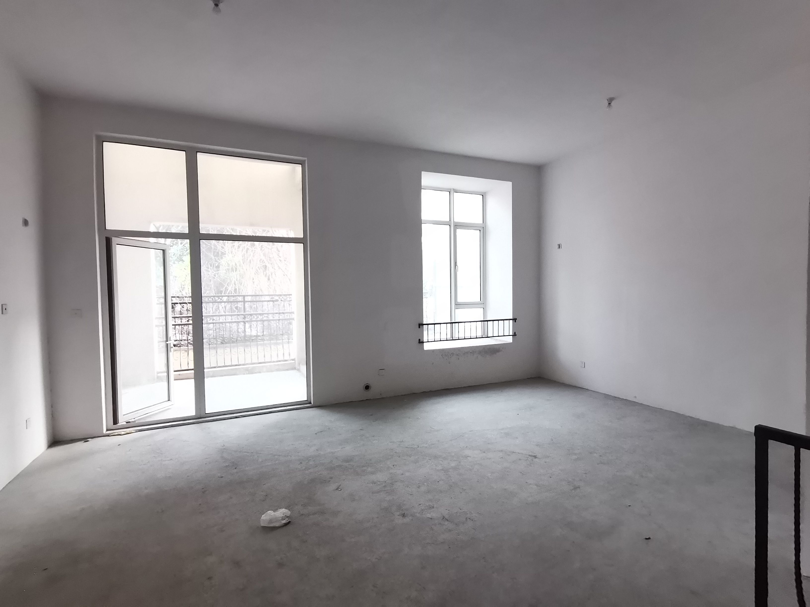 军山花园 4室2厅3卫 187.75m&sup2;
