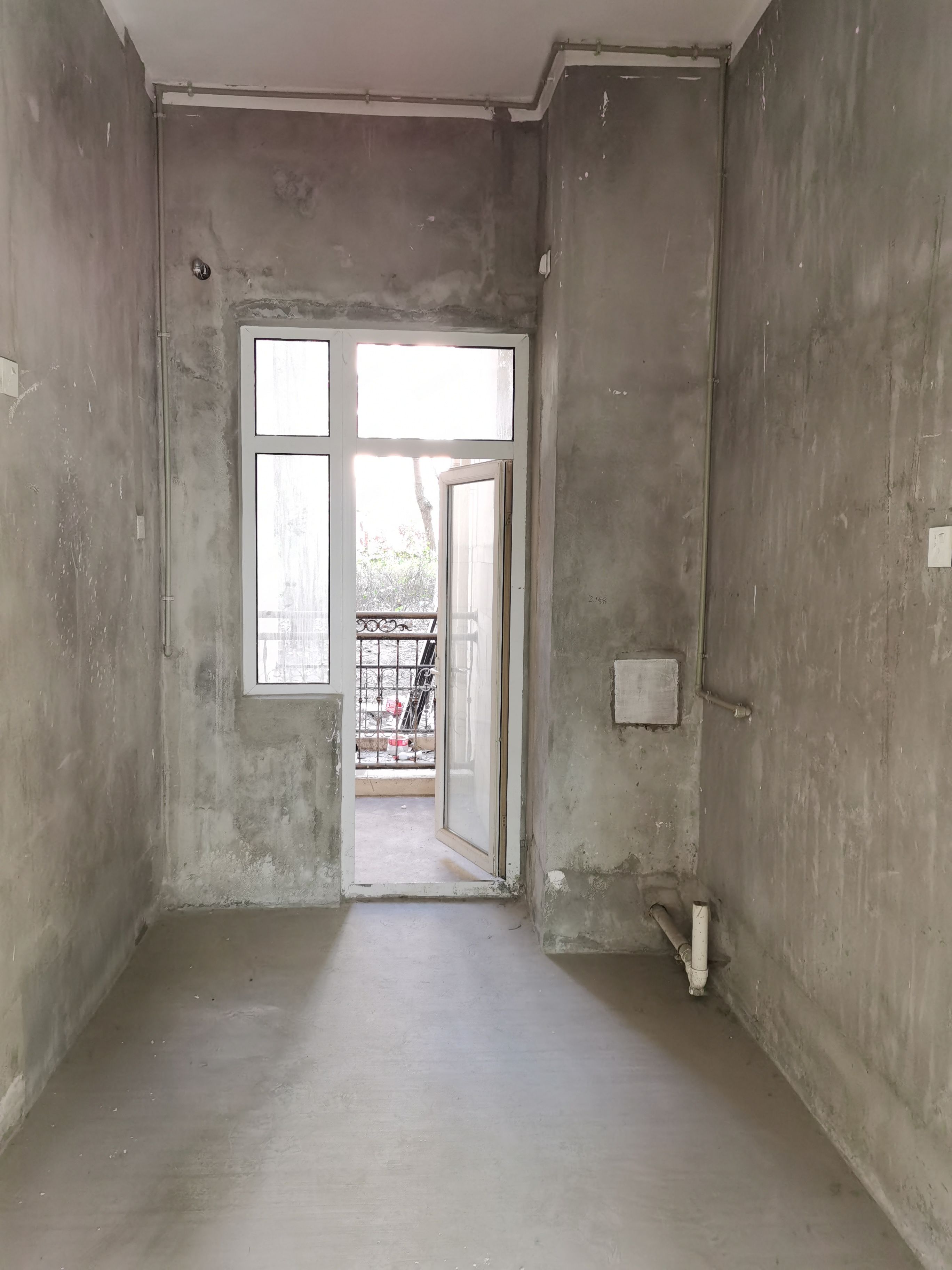 军山花园 4室2厅3卫 187.75m&sup2;