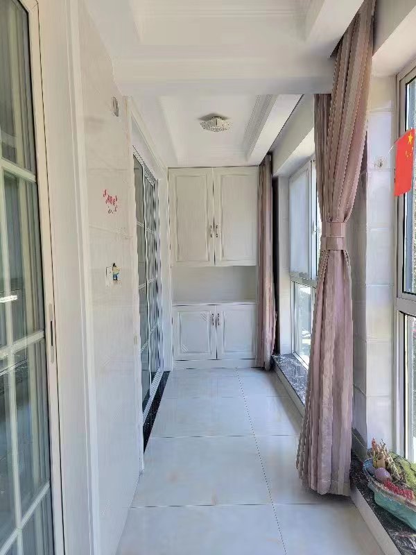 龙田花苑一期 3室2厅1卫 130m&sup2;