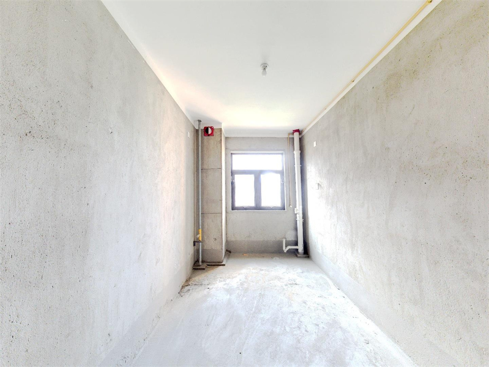 华强城 4室2厅2卫 166m&sup2;