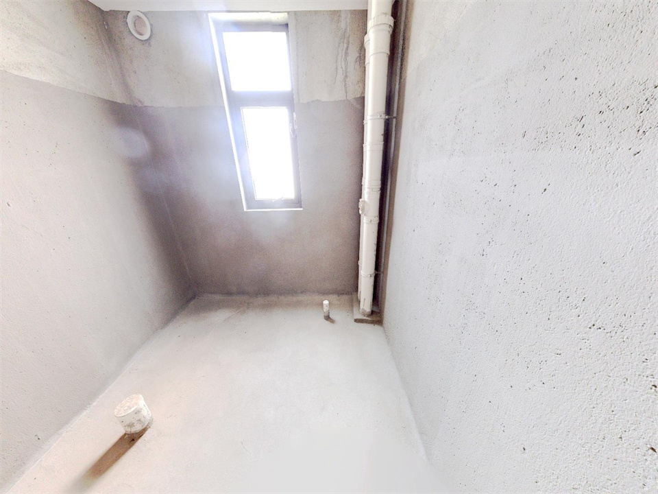 华强城 4室2厅2卫 166m&sup2;