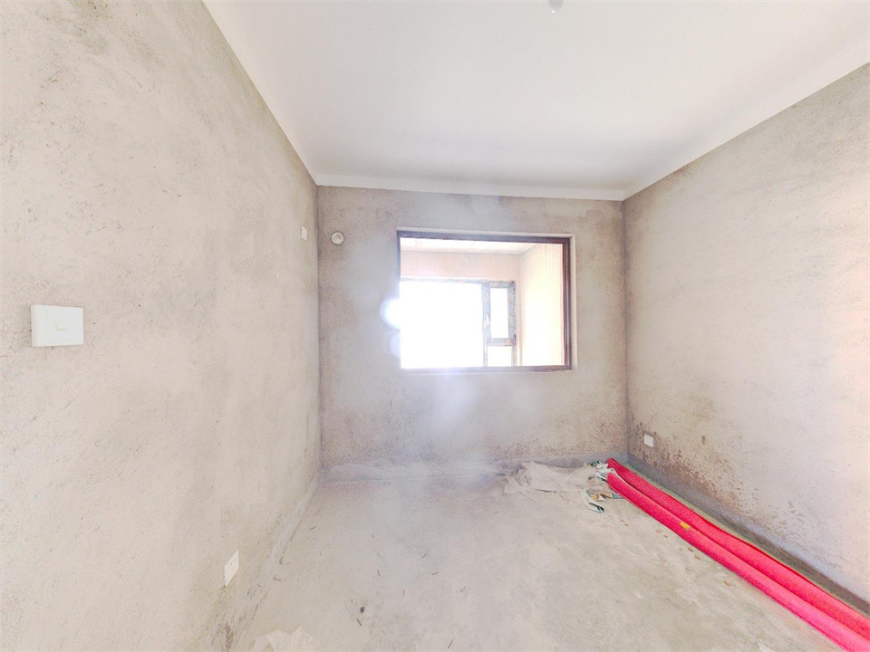 华强城 4室2厅2卫 166m&sup2;