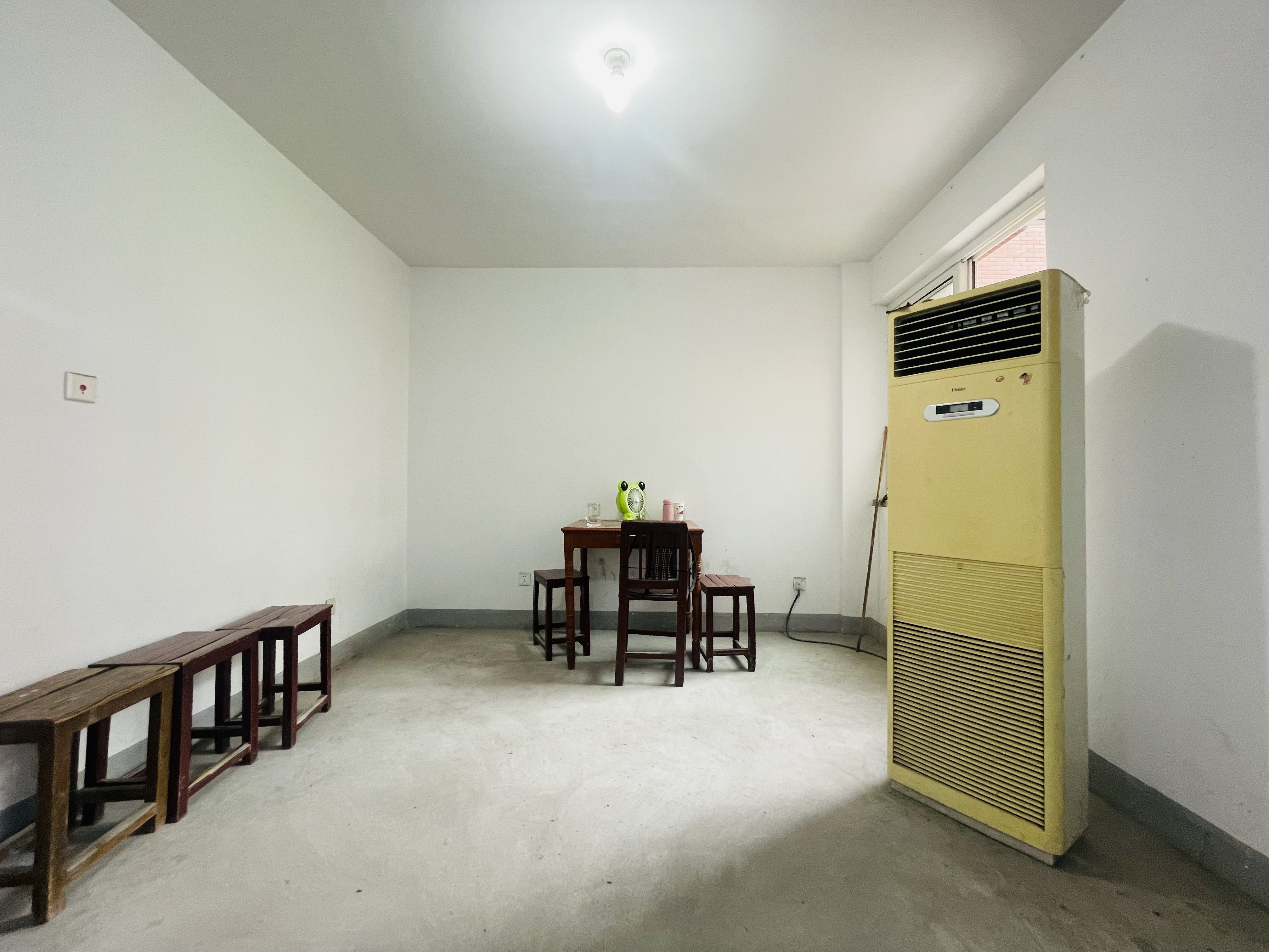 书院坊 2室1厅1卫 90m²