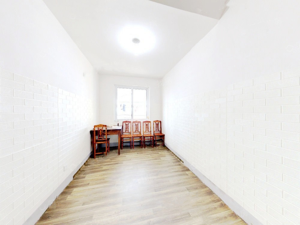 隆兴福里 5室2厅2卫 120m&sup2;