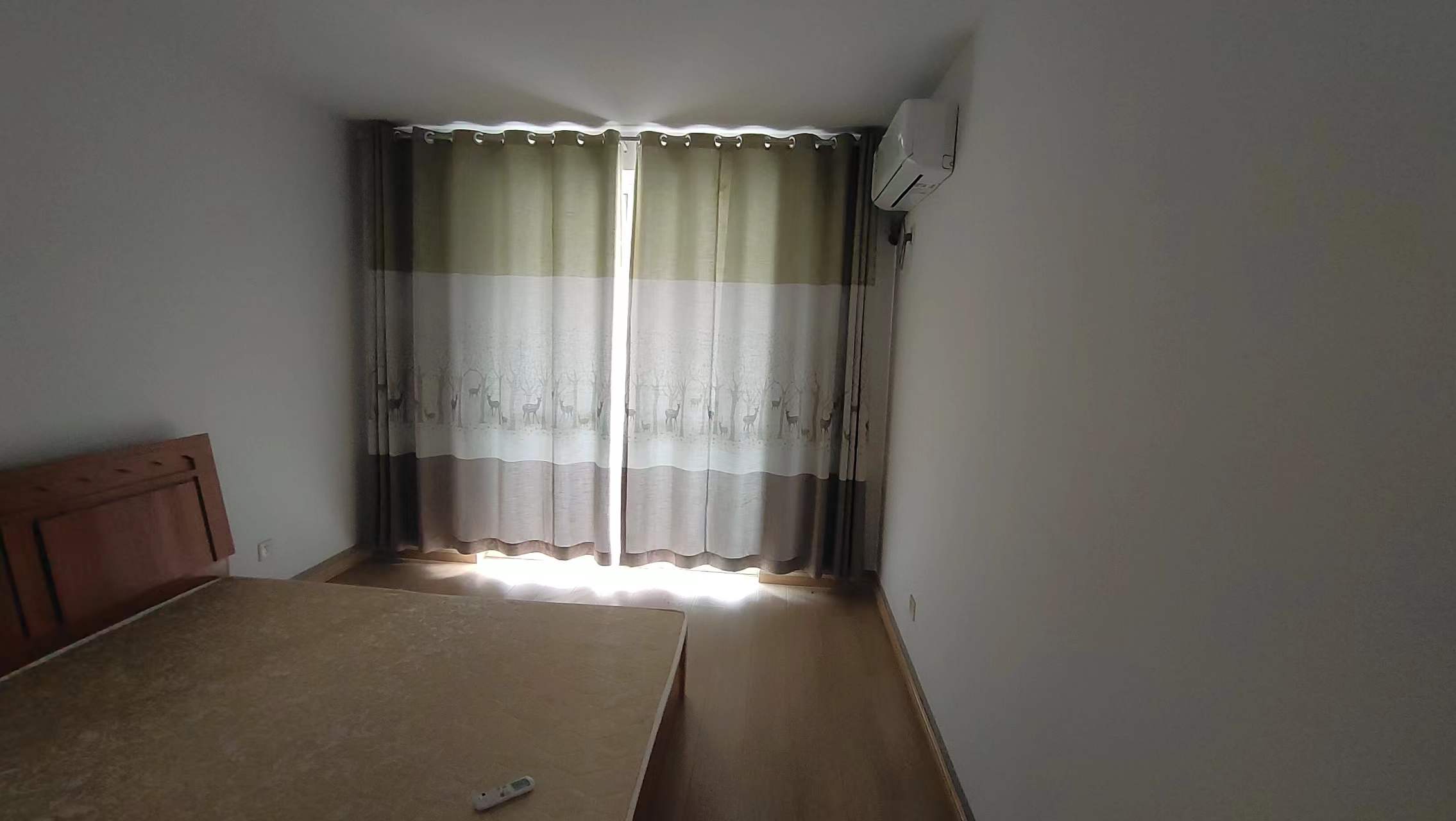 民安花苑 4室2厅1卫 128.00m&sup2;