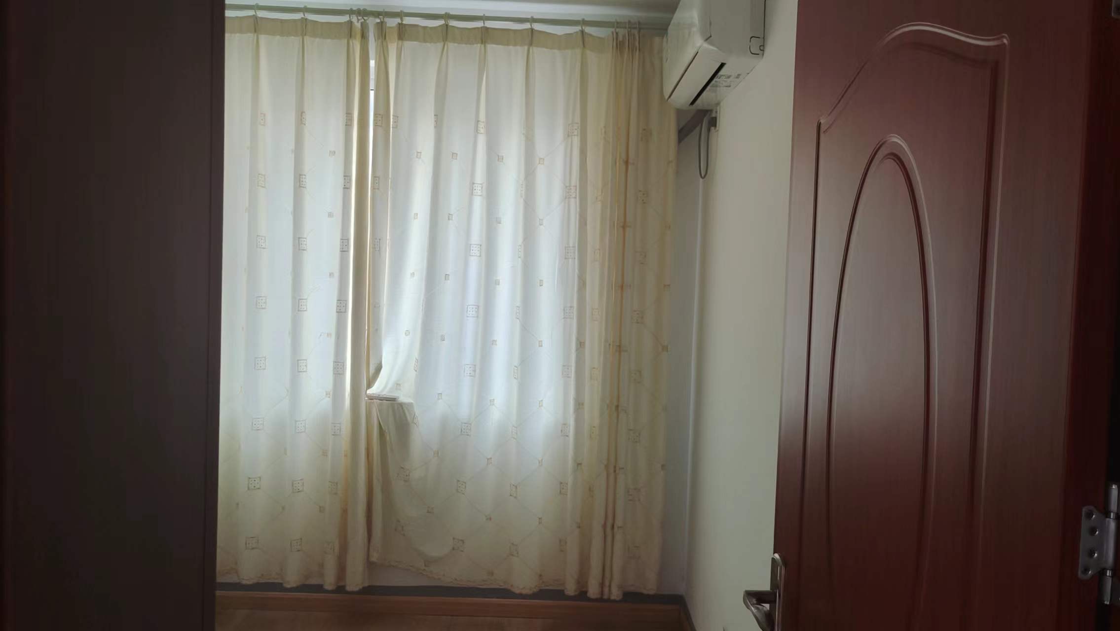 民安花苑 4室2厅1卫 128.00m&sup2;