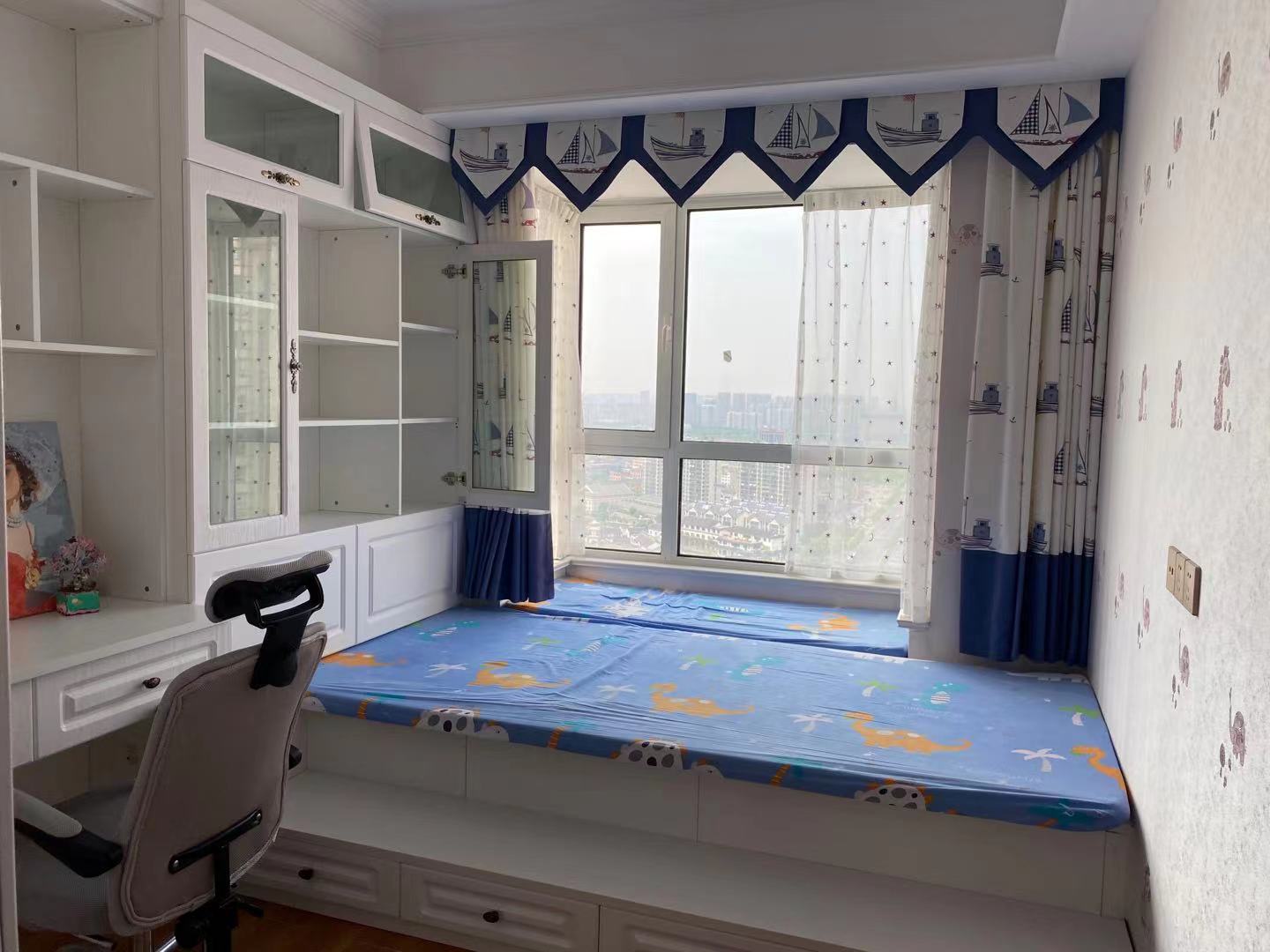 中南世纪花城三期 3室2厅2卫 132m&sup2;