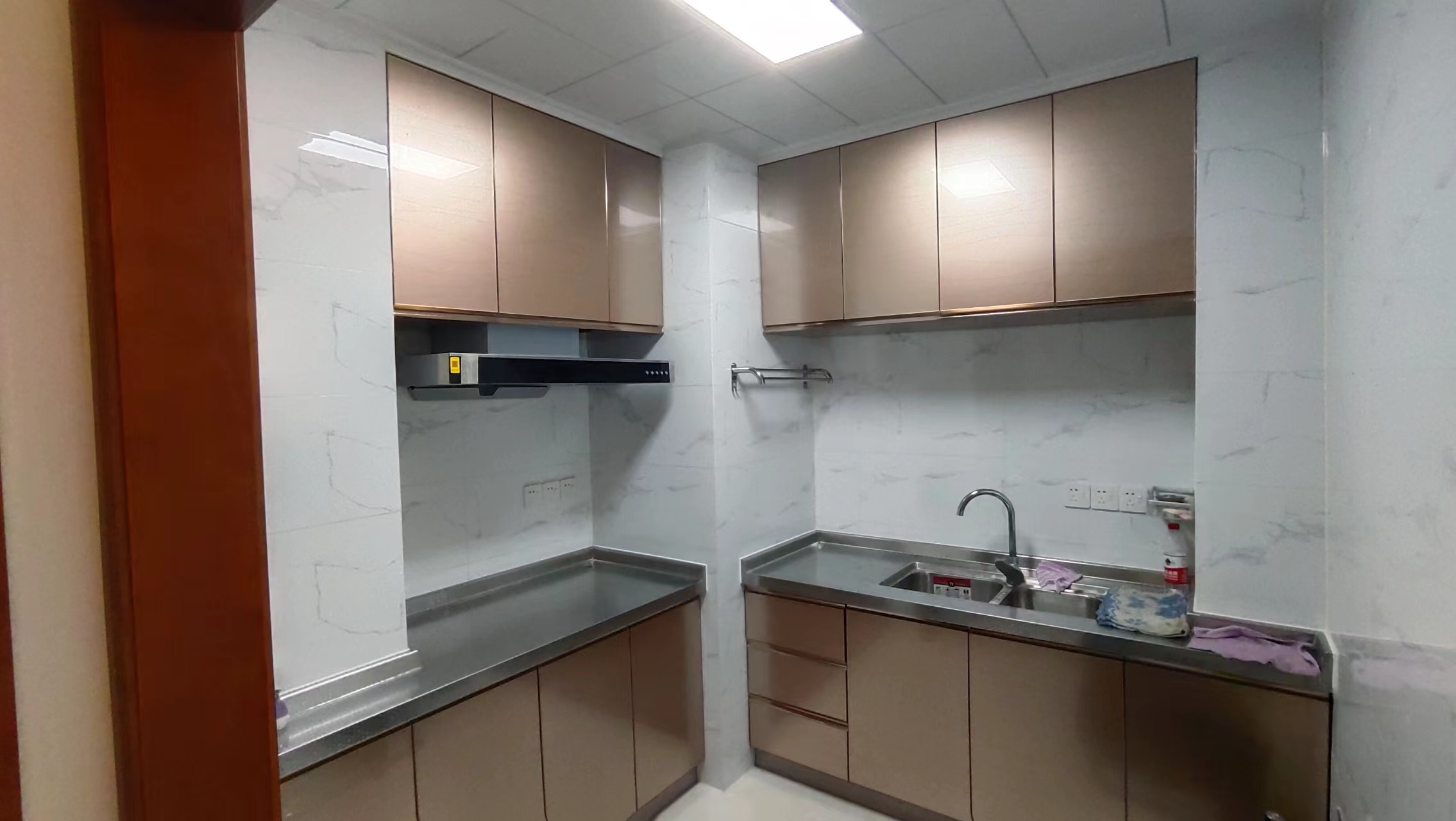 汇金国际 2室1厅1卫 60.94m&sup2;