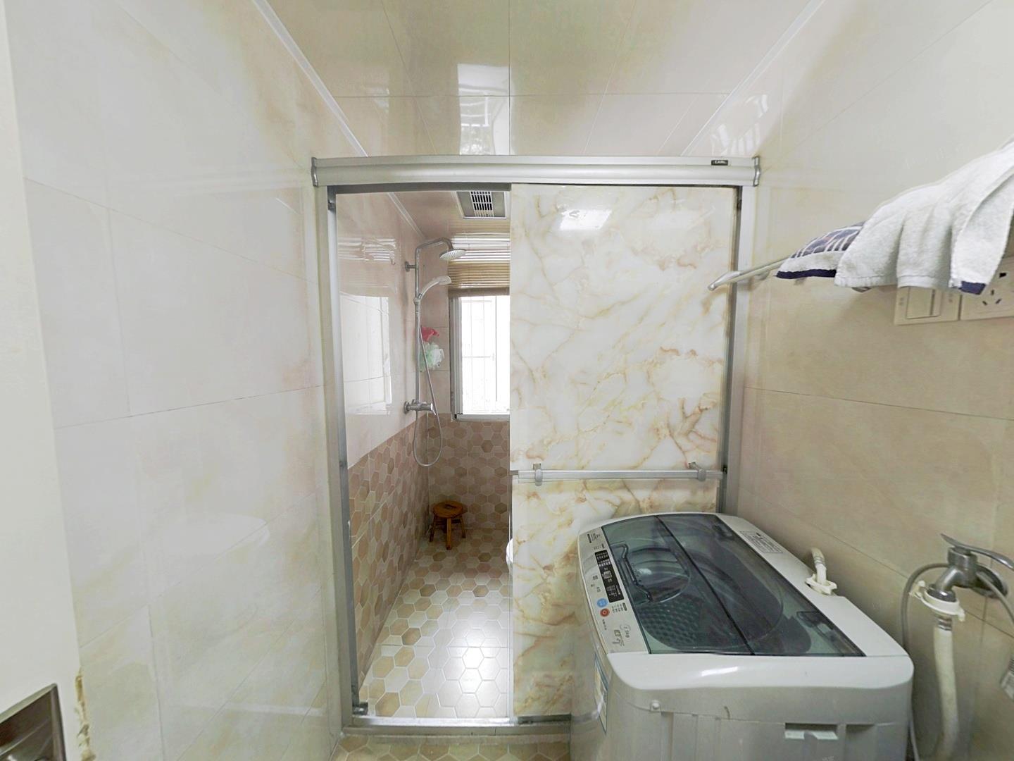 方大花苑 3室1厅1卫 88.00m&sup2;