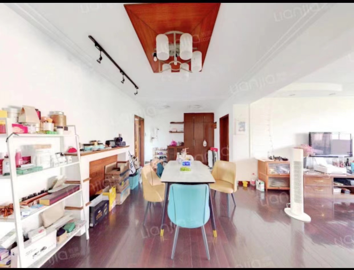 富贵北园 3室2厅1卫 136.00m&sup2;