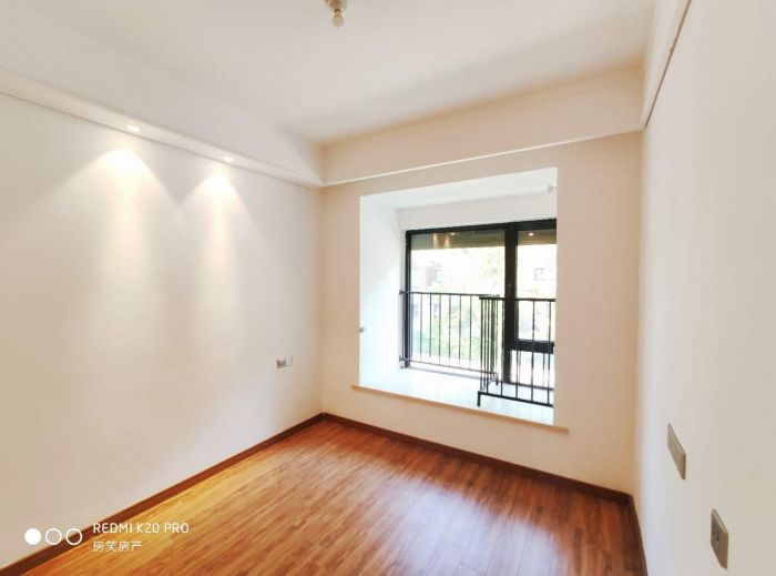 佳期漫 4室2厅2卫 145m&sup2;