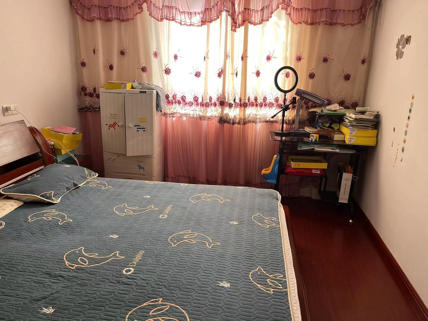 虹桥西村 3室1厅1卫 72.00m&sup2;