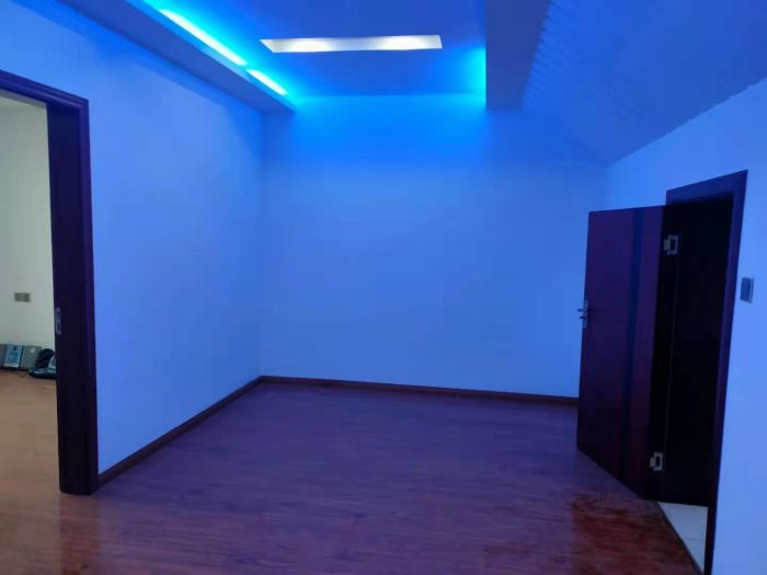 公园佳苑北区 3室2厅2卫 130m&sup2;