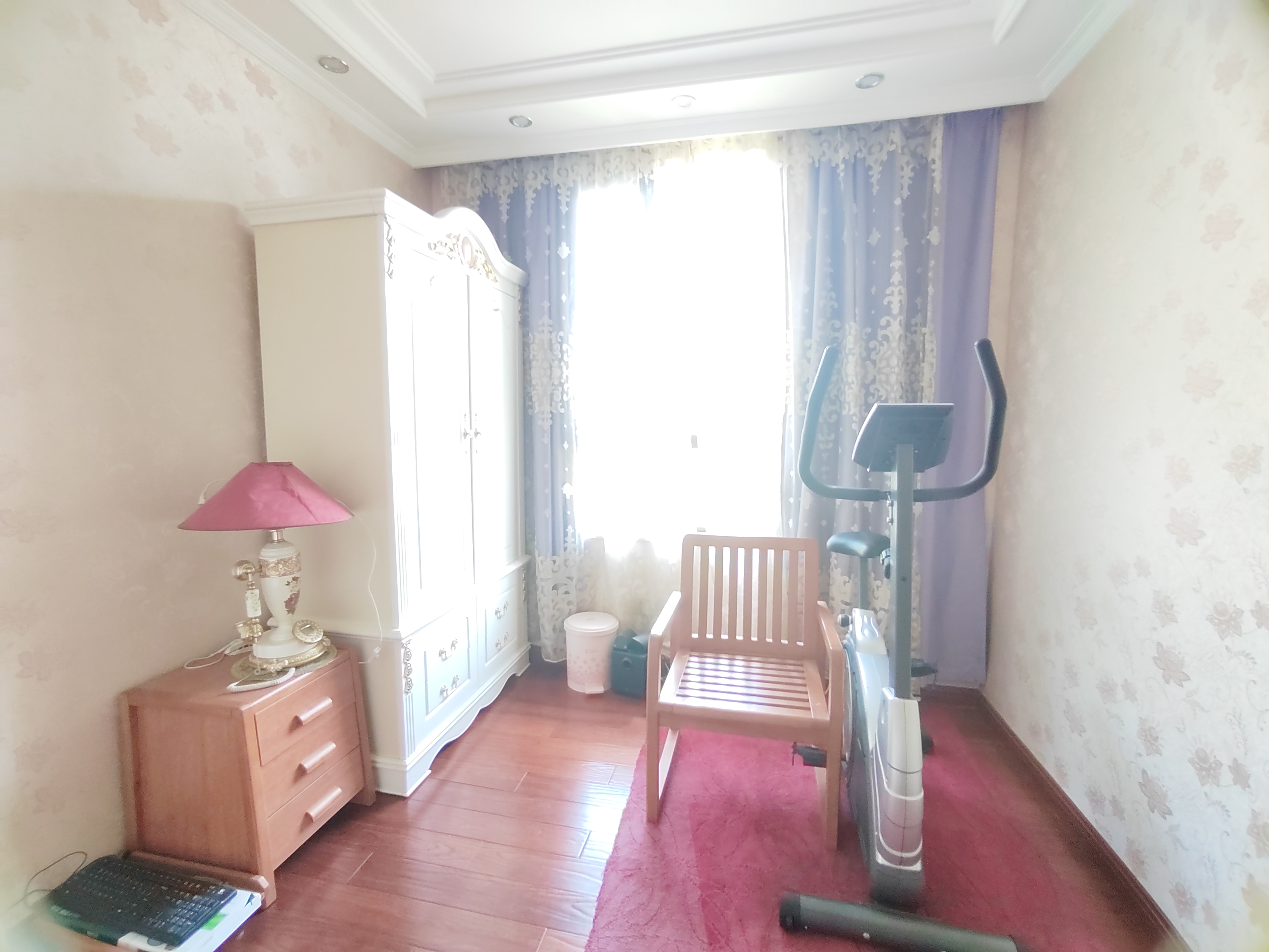 兆丰嘉园 5室2厅4卫 325.00m&sup2;