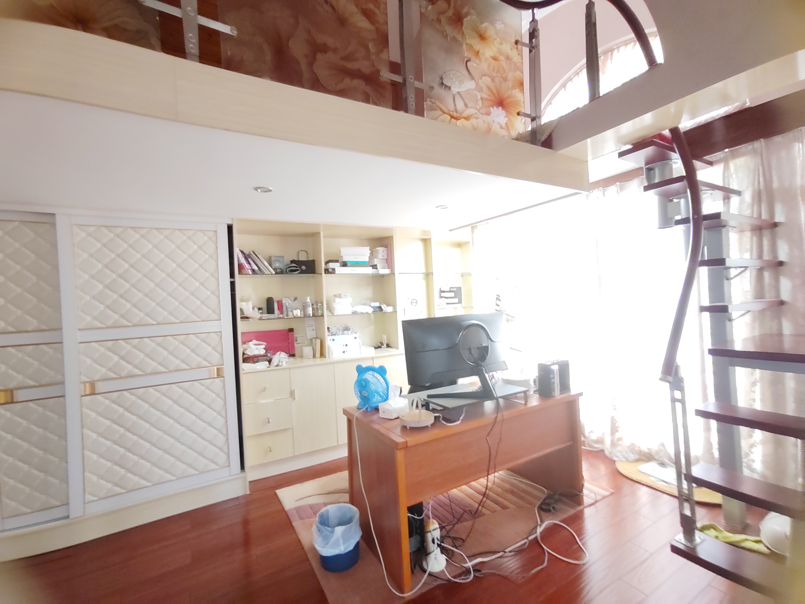 兆丰嘉园 5室2厅4卫 325.00m&sup2;