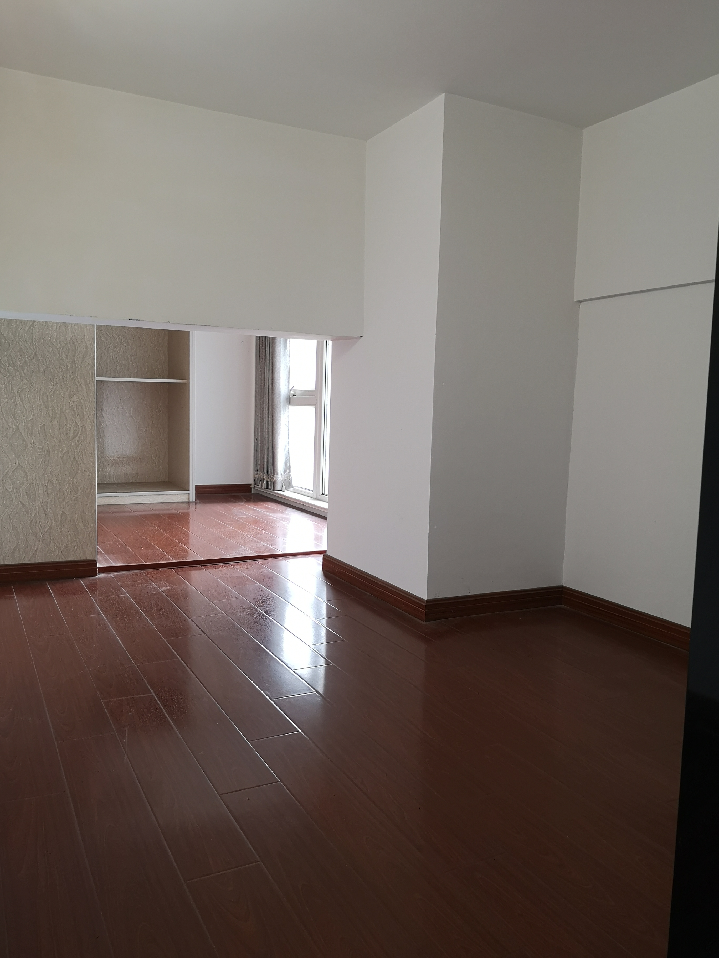 万科爱情公寓 1室1厅1卫 77m&sup2;