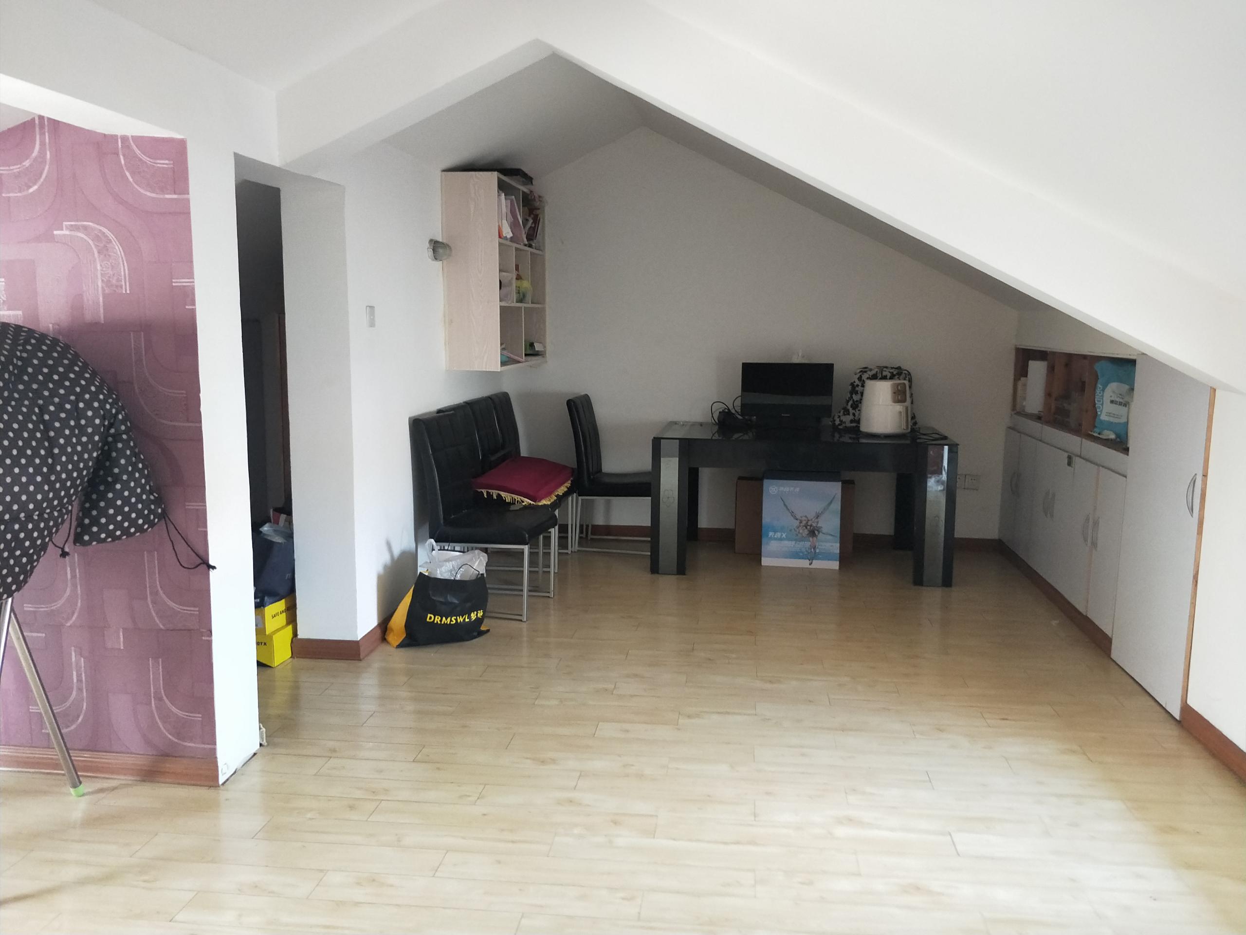 星海花园 3室2厅1卫 93.58m&sup2;