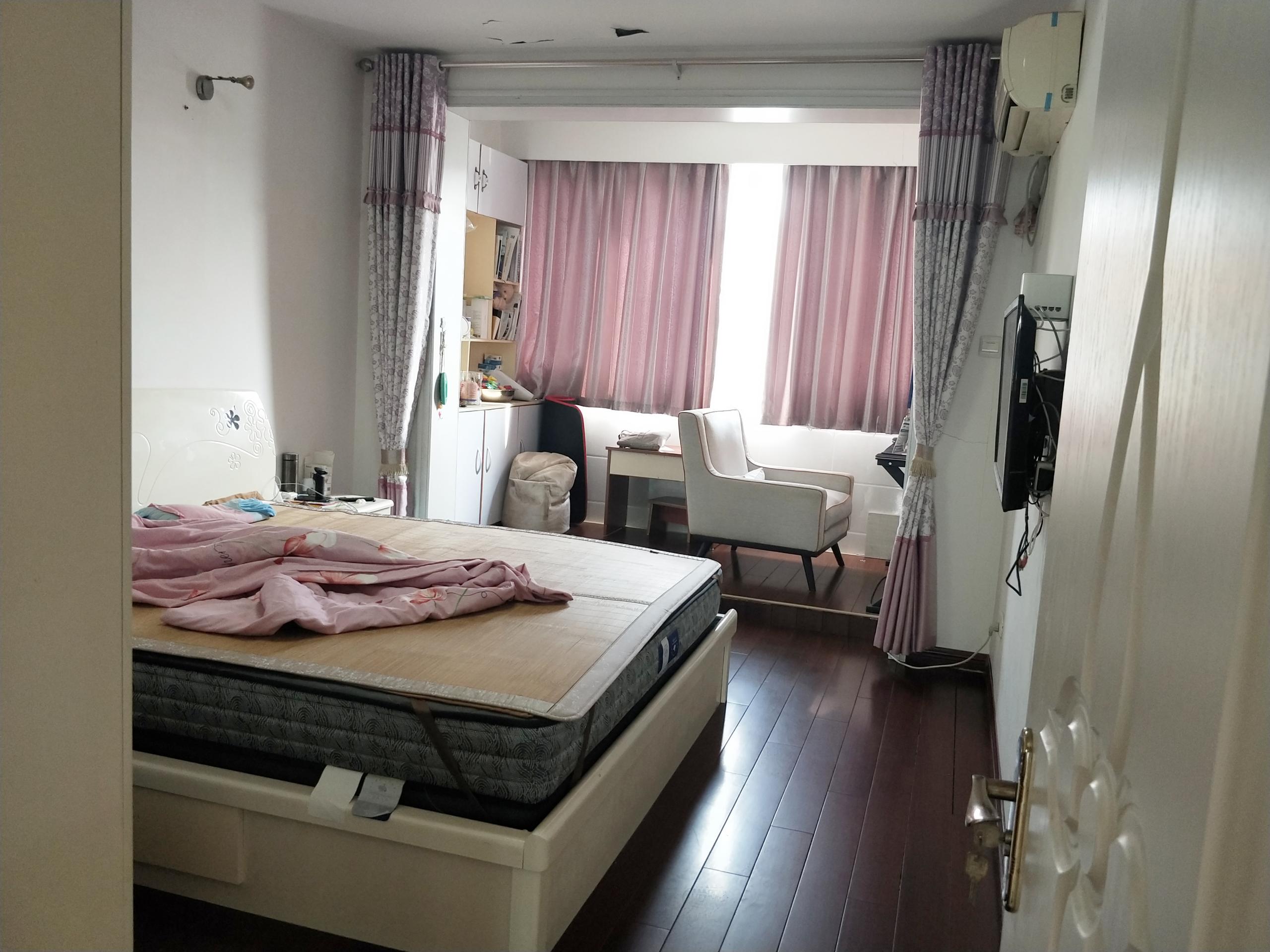 星海花园 3室2厅1卫 93.58m&sup2;