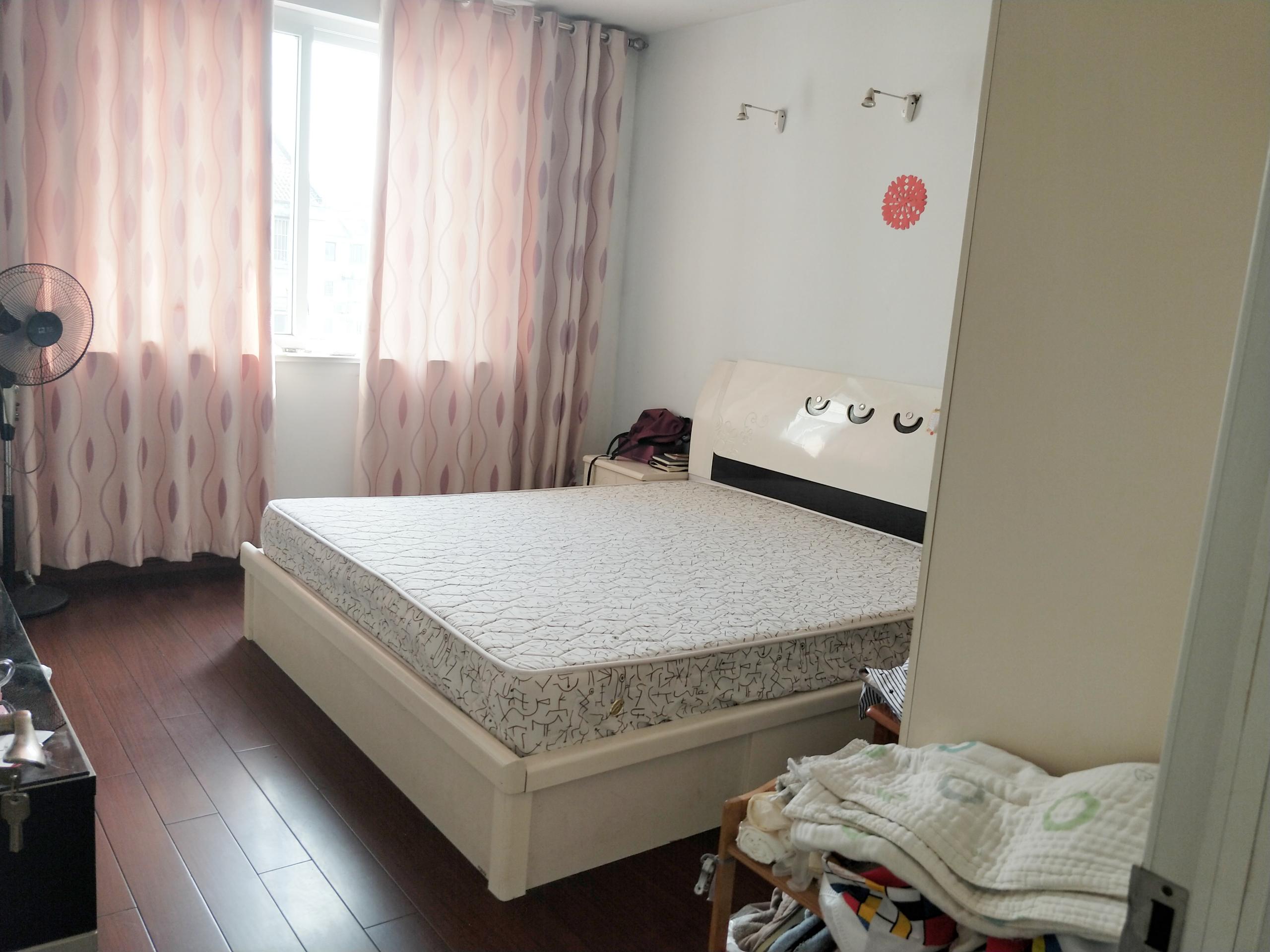 星海花园 3室2厅1卫 93.58m&sup2;