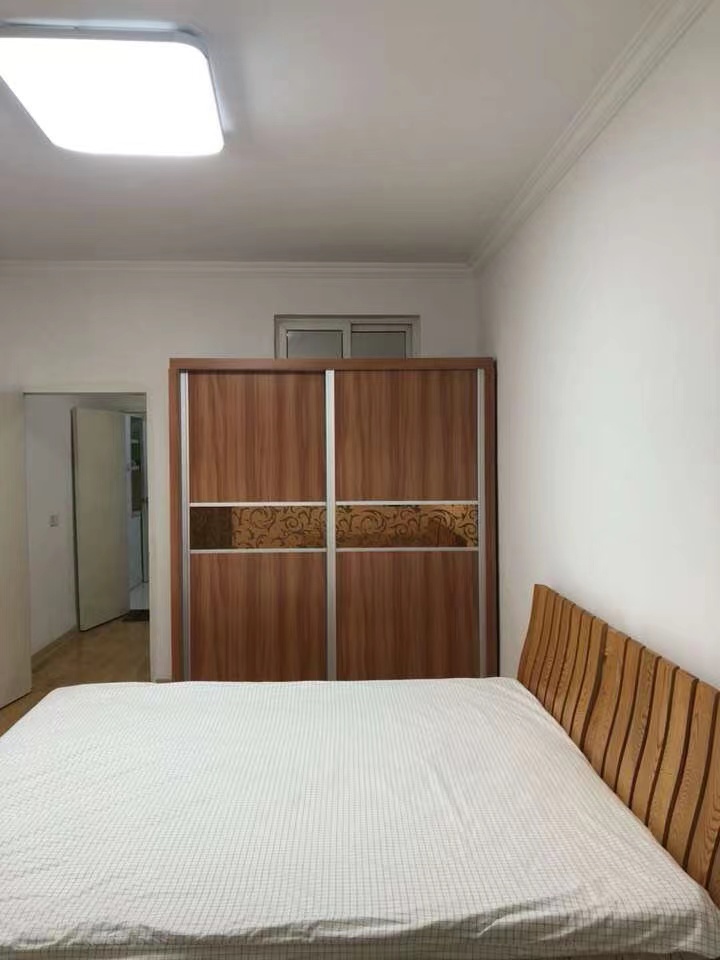 人民中路89号 1室1厅1卫 42m&sup2;