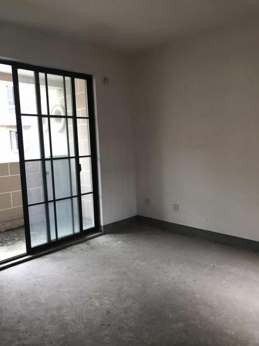 罗福宫 5室0厅0卫 299.00m&sup2;