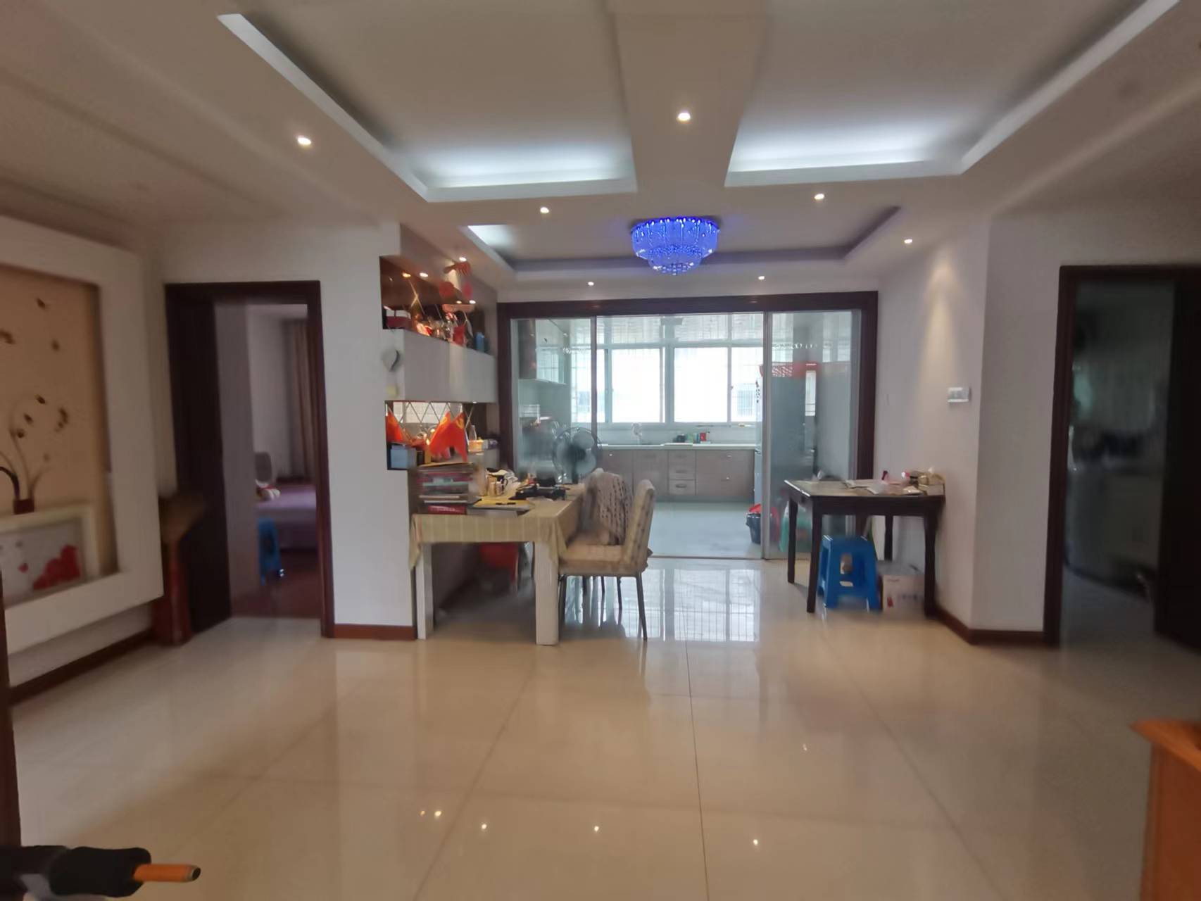 滨河东城 3室2厅1卫 135m&sup2;