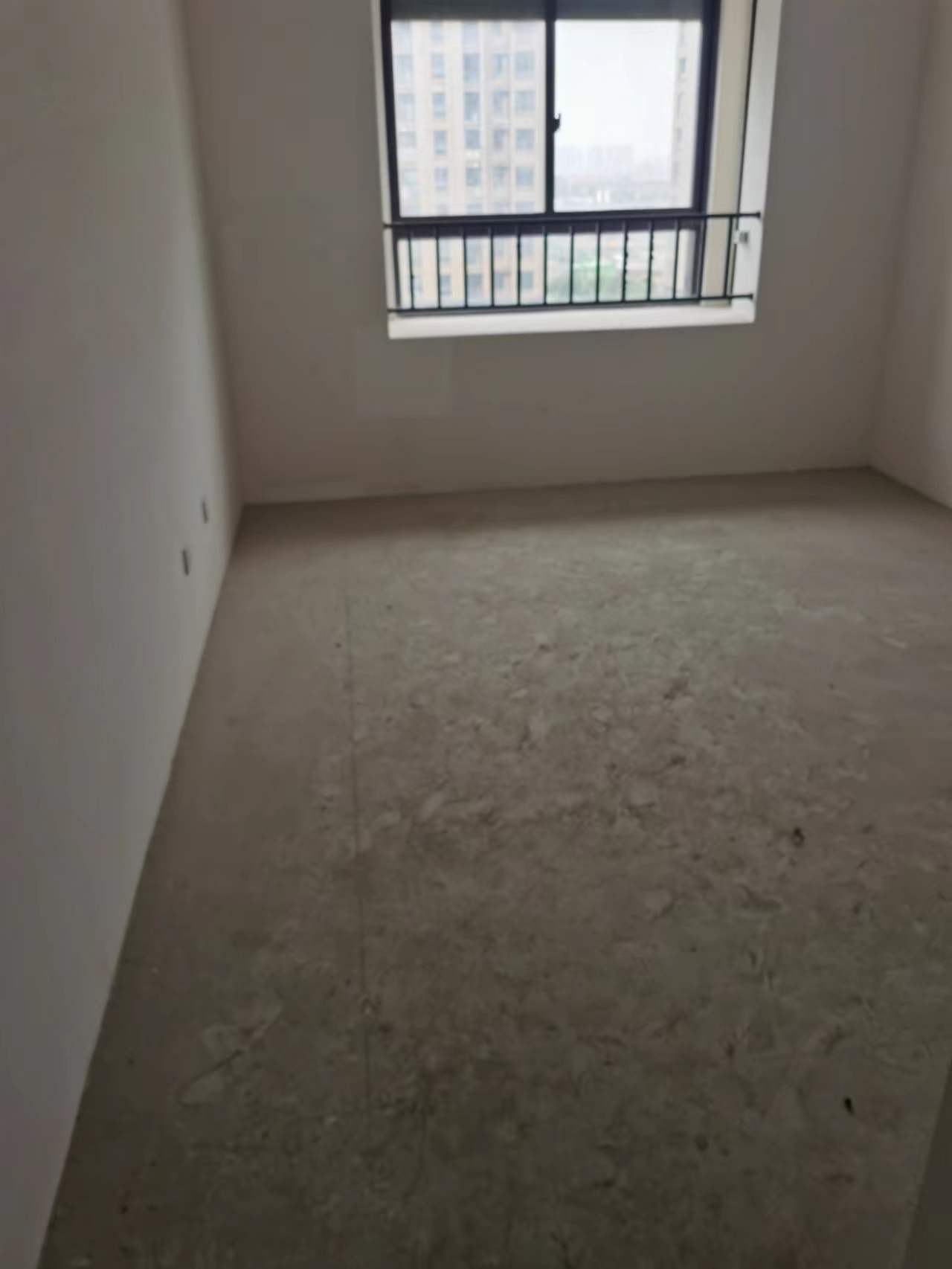 仁和景苑 3室2厅2卫 134m&sup2;