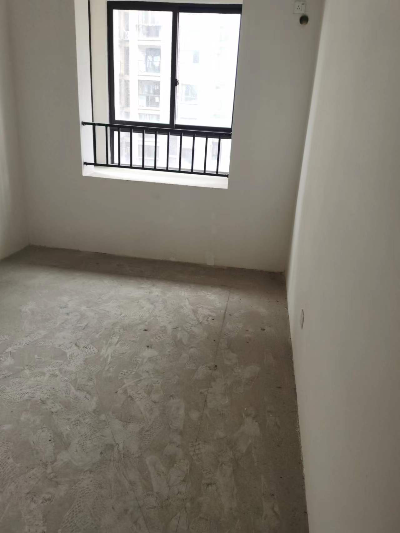 仁和景苑 3室2厅2卫 134m&sup2;