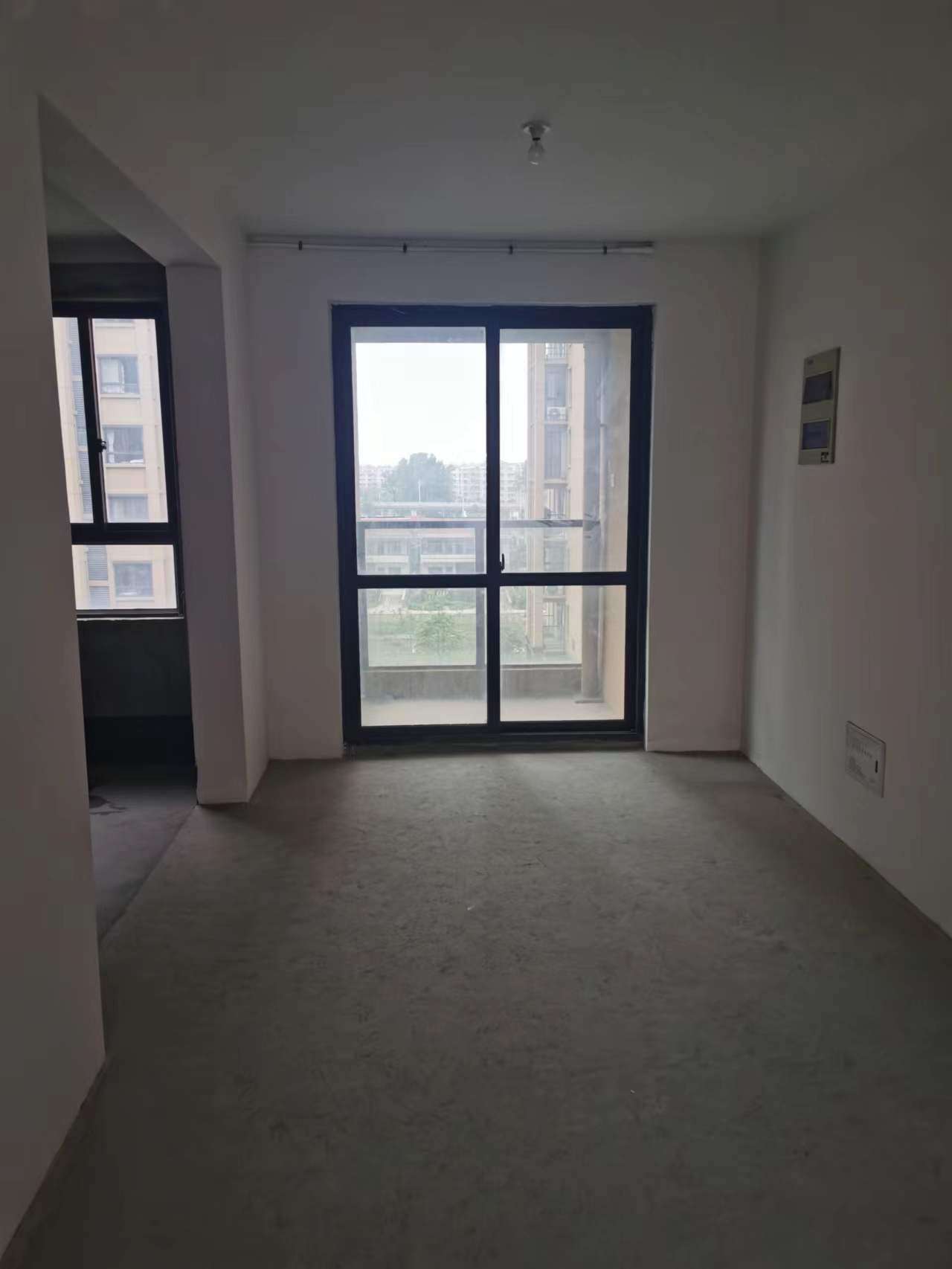 仁和景苑 3室2厅2卫 134m&sup2;