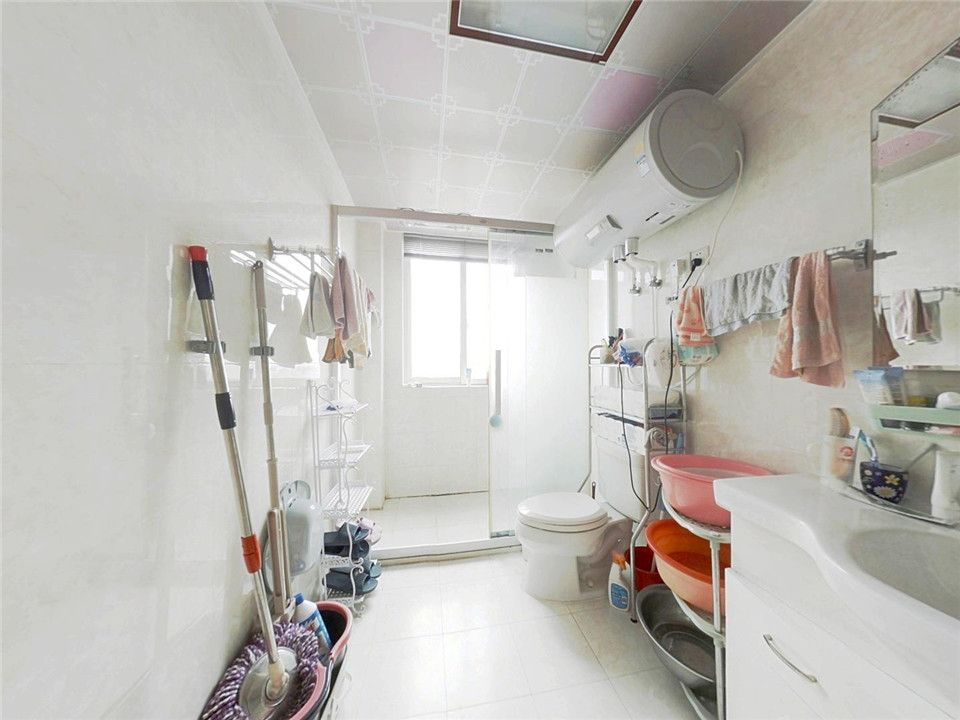 仁和家园 3室2厅2卫 128m&sup2;