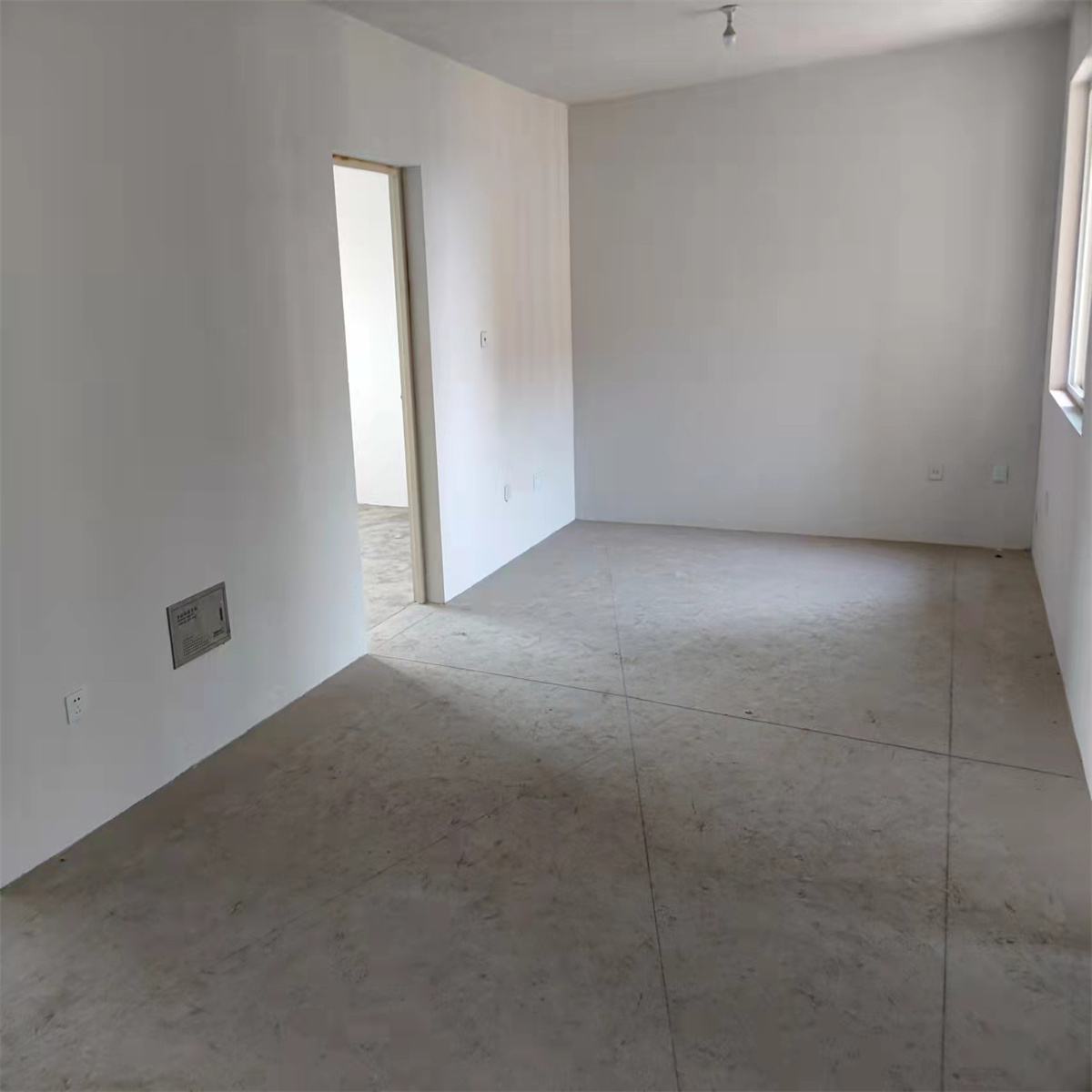 景明花苑 3室2厅1卫 126m&sup2;