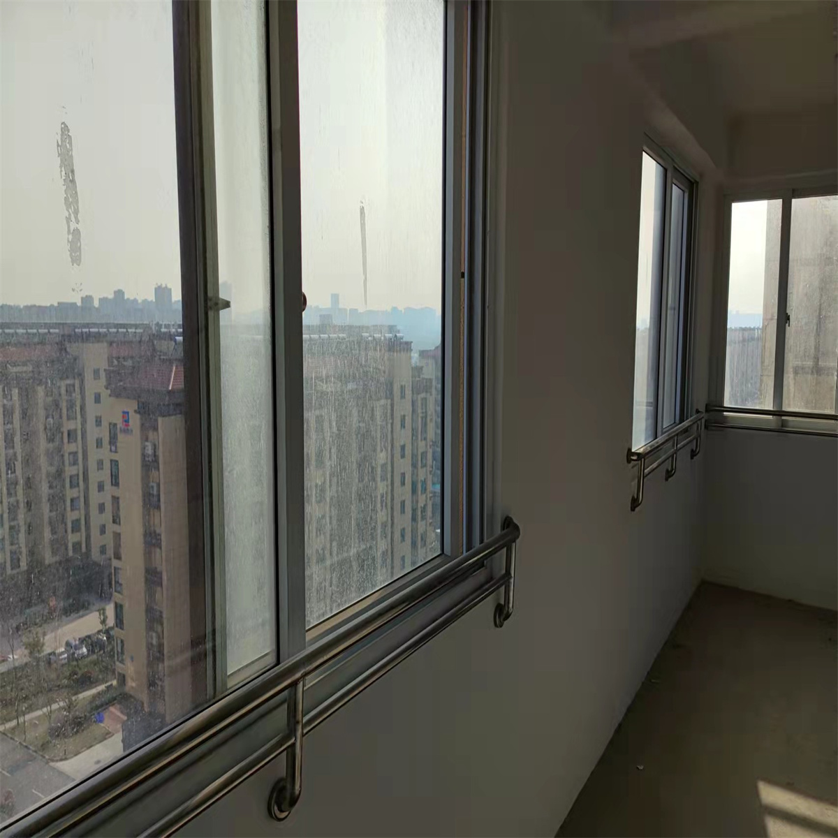景明花苑 3室2厅1卫 126m&sup2;