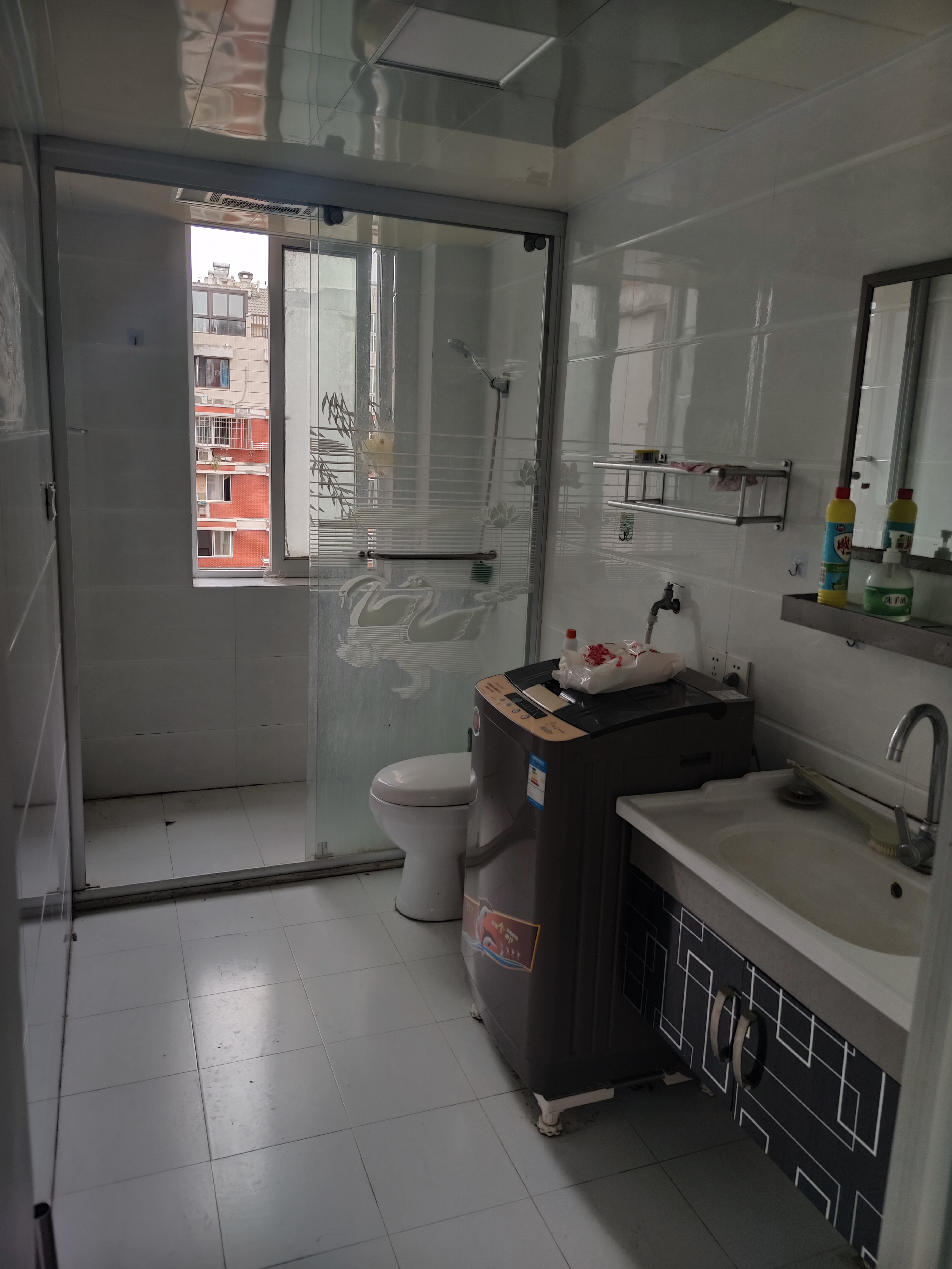 新港花苑 3室1厅1卫 110m&sup2;