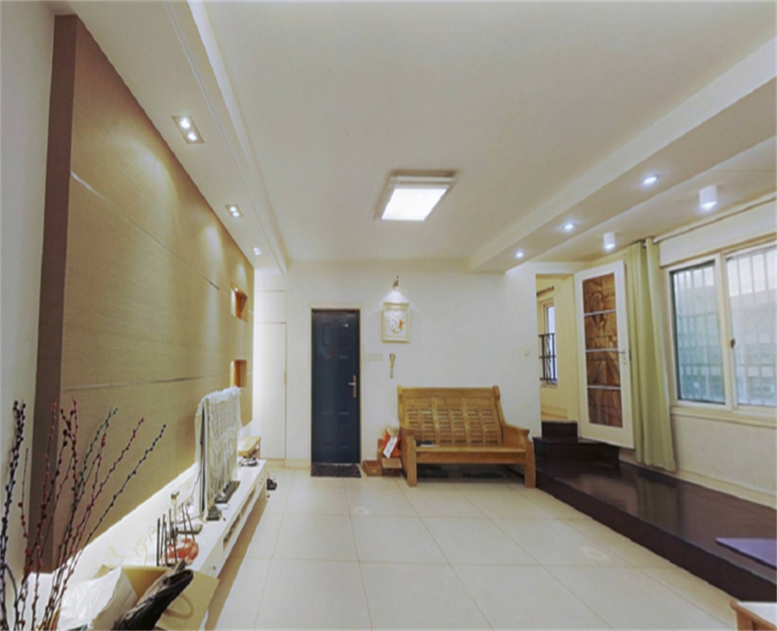 怡安花苑 6室2厅2卫 204m&sup2;