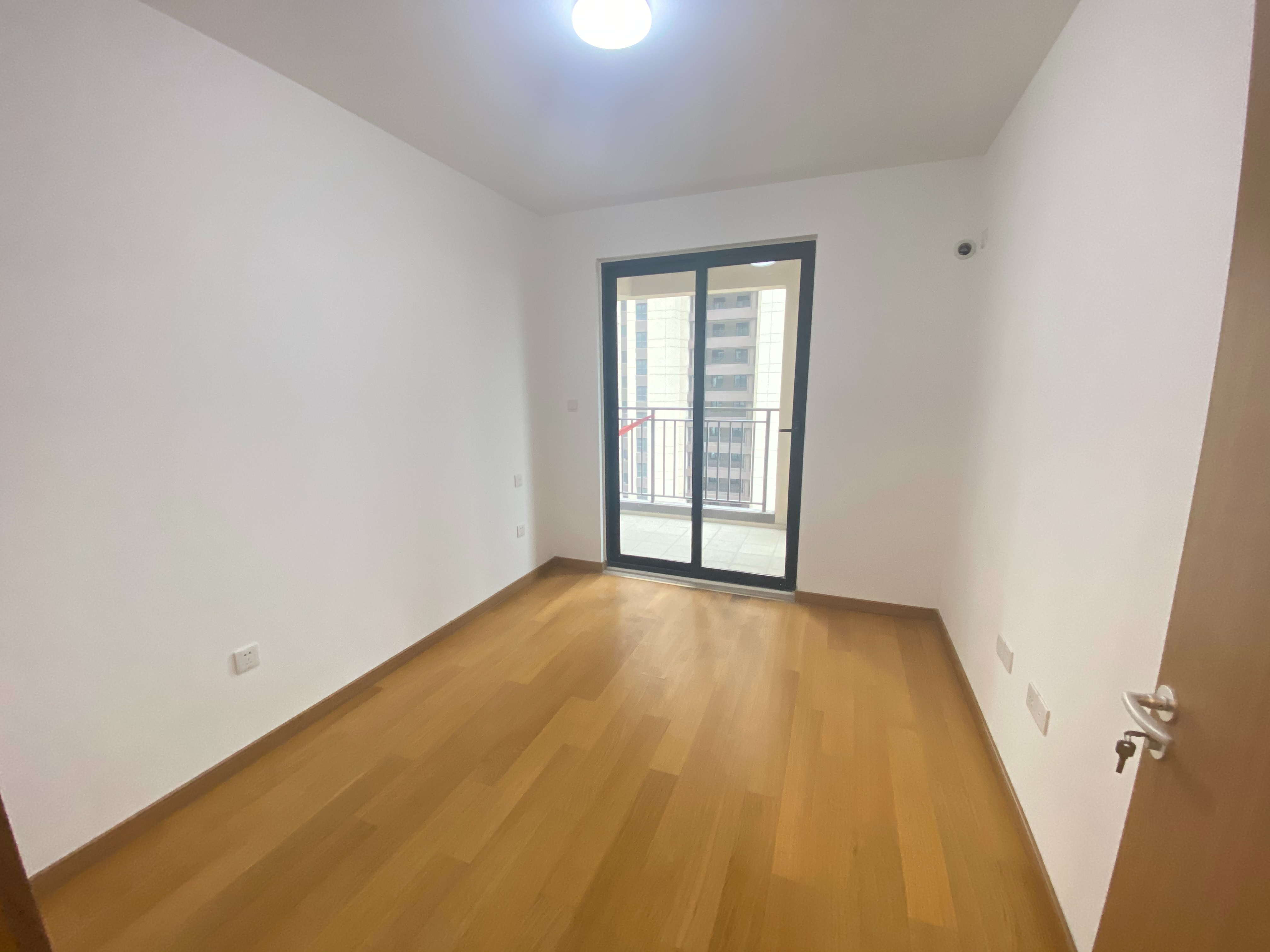 绿地新里城 3室2厅1卫 116.29m&sup2;
