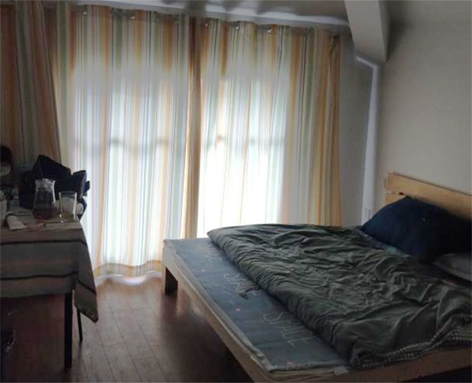 天润家园 5室2厅1卫 194m&sup2;