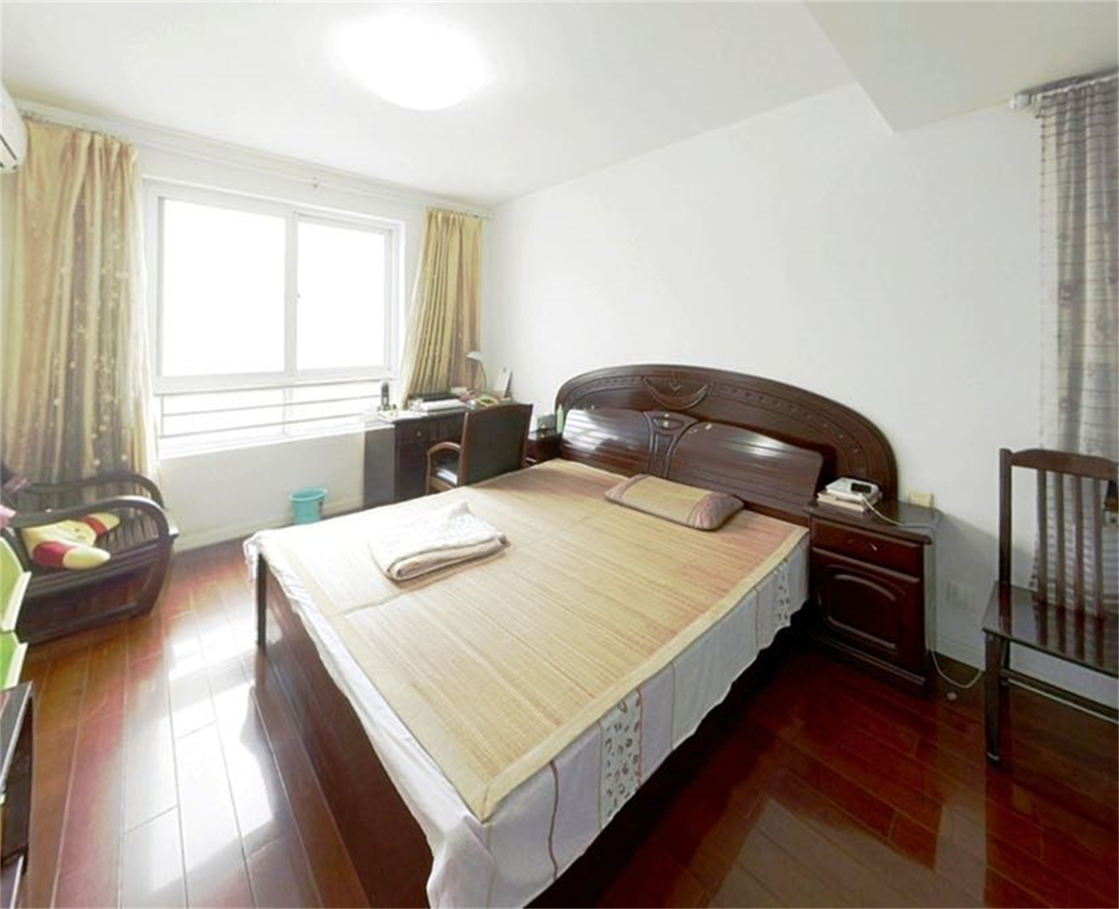 天润家园 5室2厅1卫 194m&sup2;
