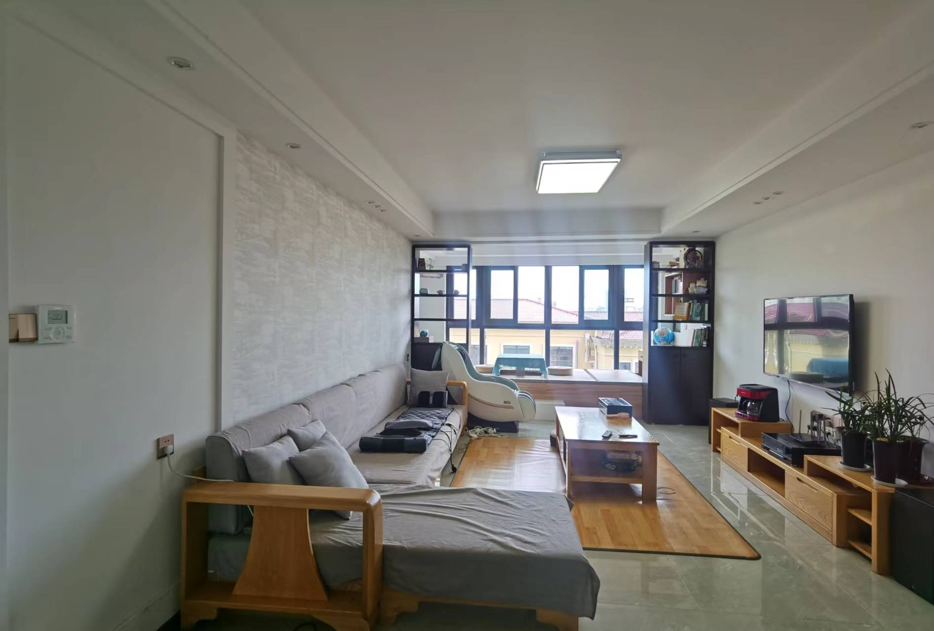 中港城皇家公寓 3室2厅1卫 142.06m&sup2;