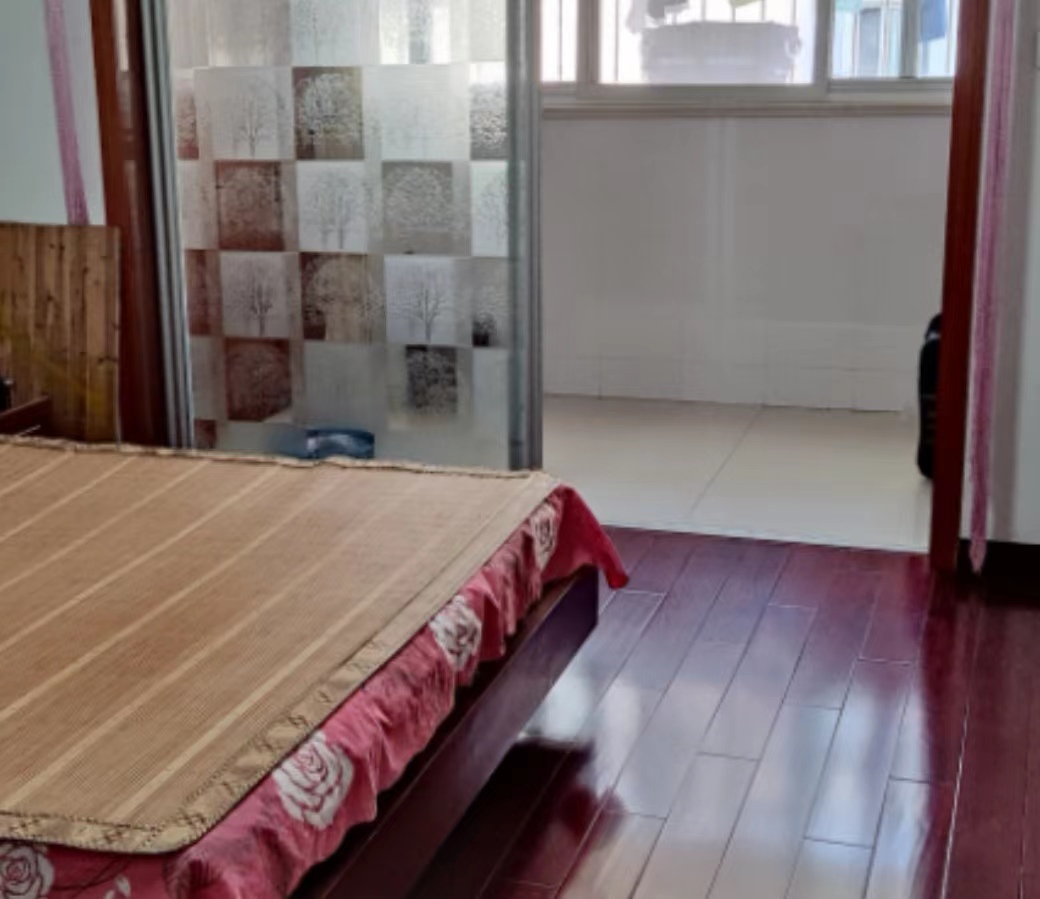 虹桥新苑 3室2厅1卫 123.00m&sup2;
