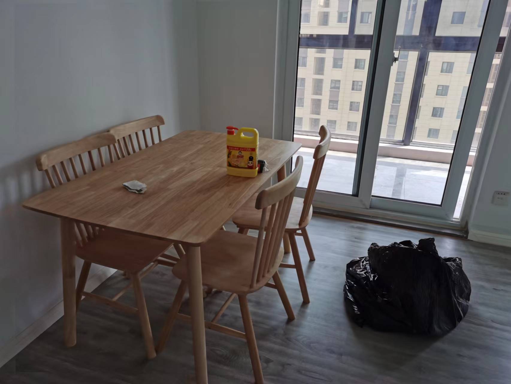 世茂九龙庭 2室2厅1卫 90.00m²