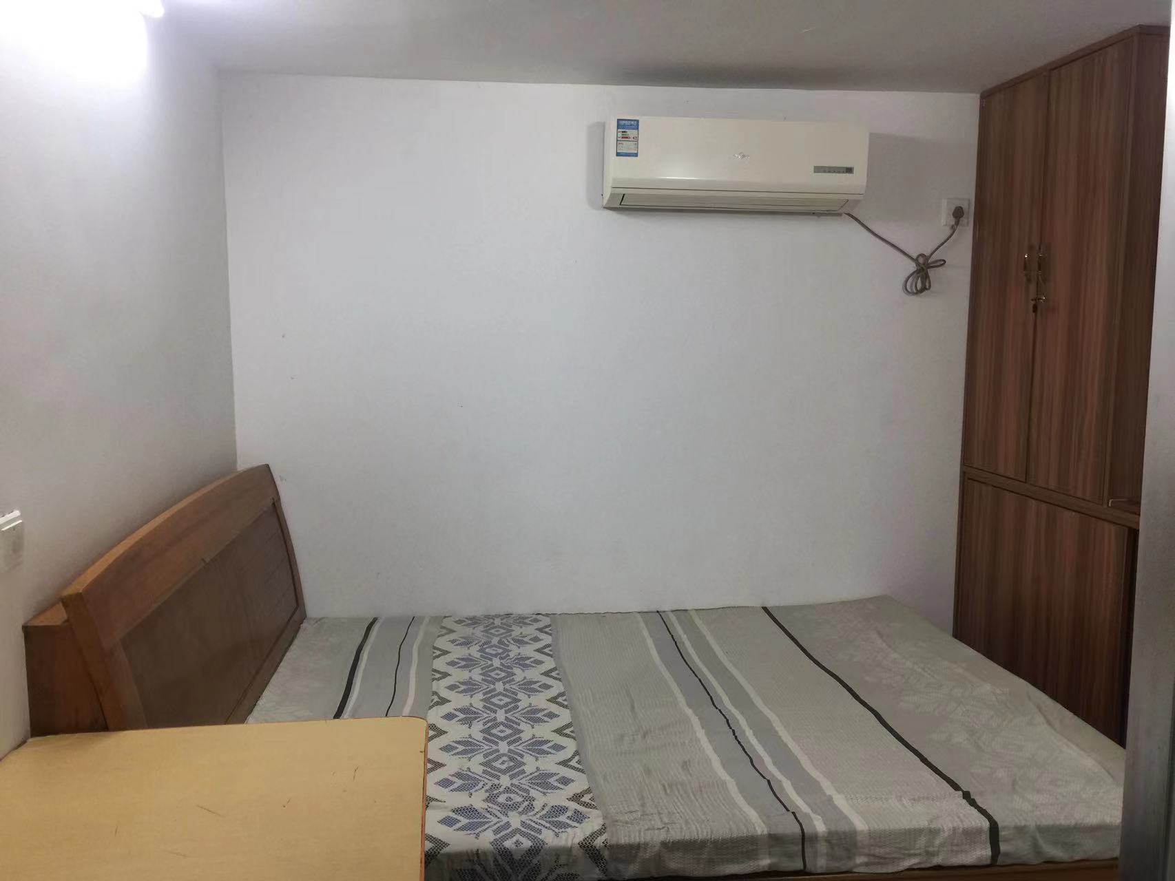 濠滨花园 1室1厅1卫 18m²