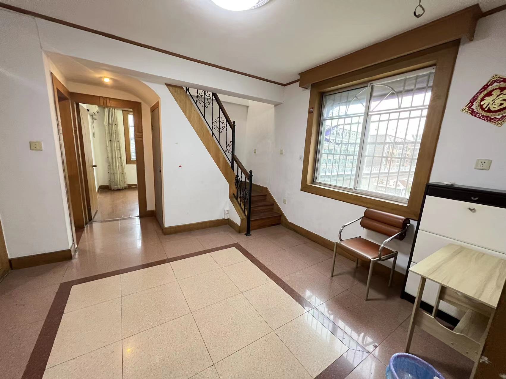北濠桥东村 4室1厅2卫 108m&sup2;
