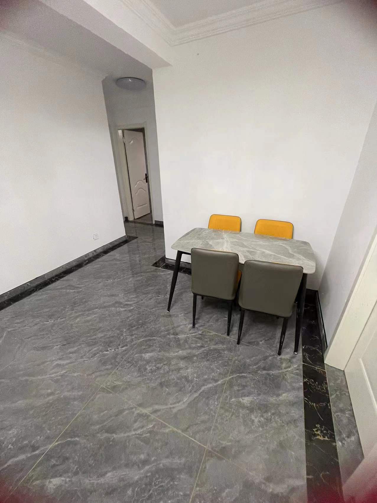 炜赋花苑 3室1厅1卫 90m&sup2;
